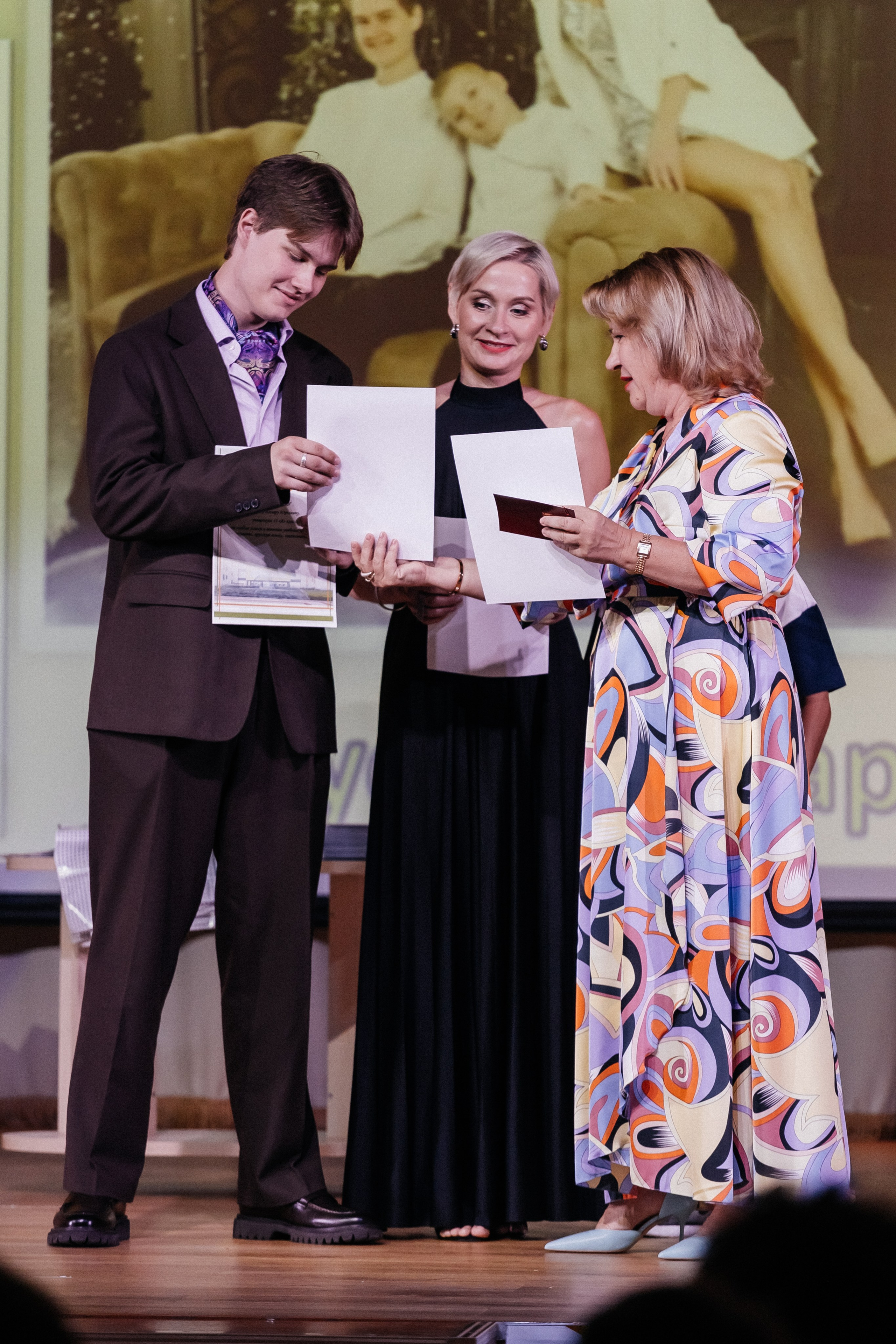 Выпускной 2025. Фотограф Кемерово | Сергей