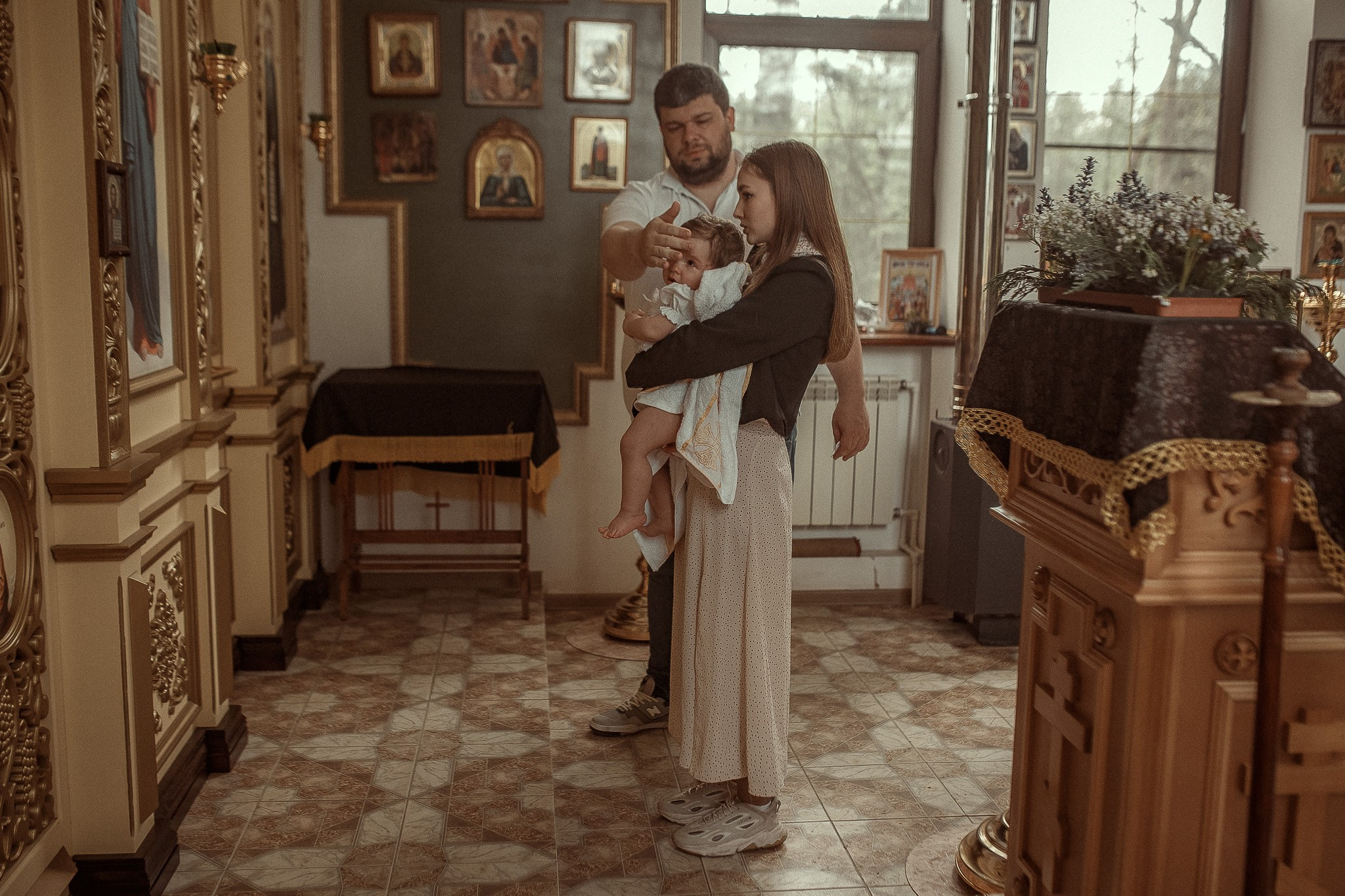 Таинство Крещения Полины. 15.04.2024. Детский семейный фотограф в Абинске