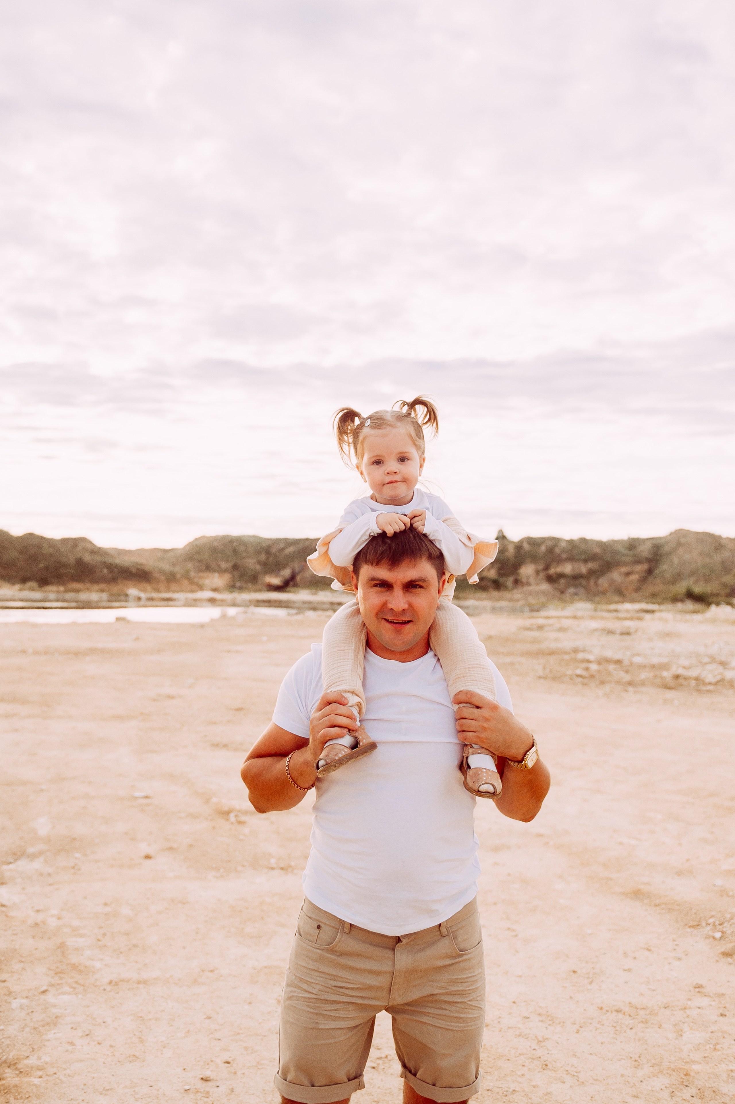 Карьер три человека и фотограф. Свадебный фотограф Алёна Замотаева