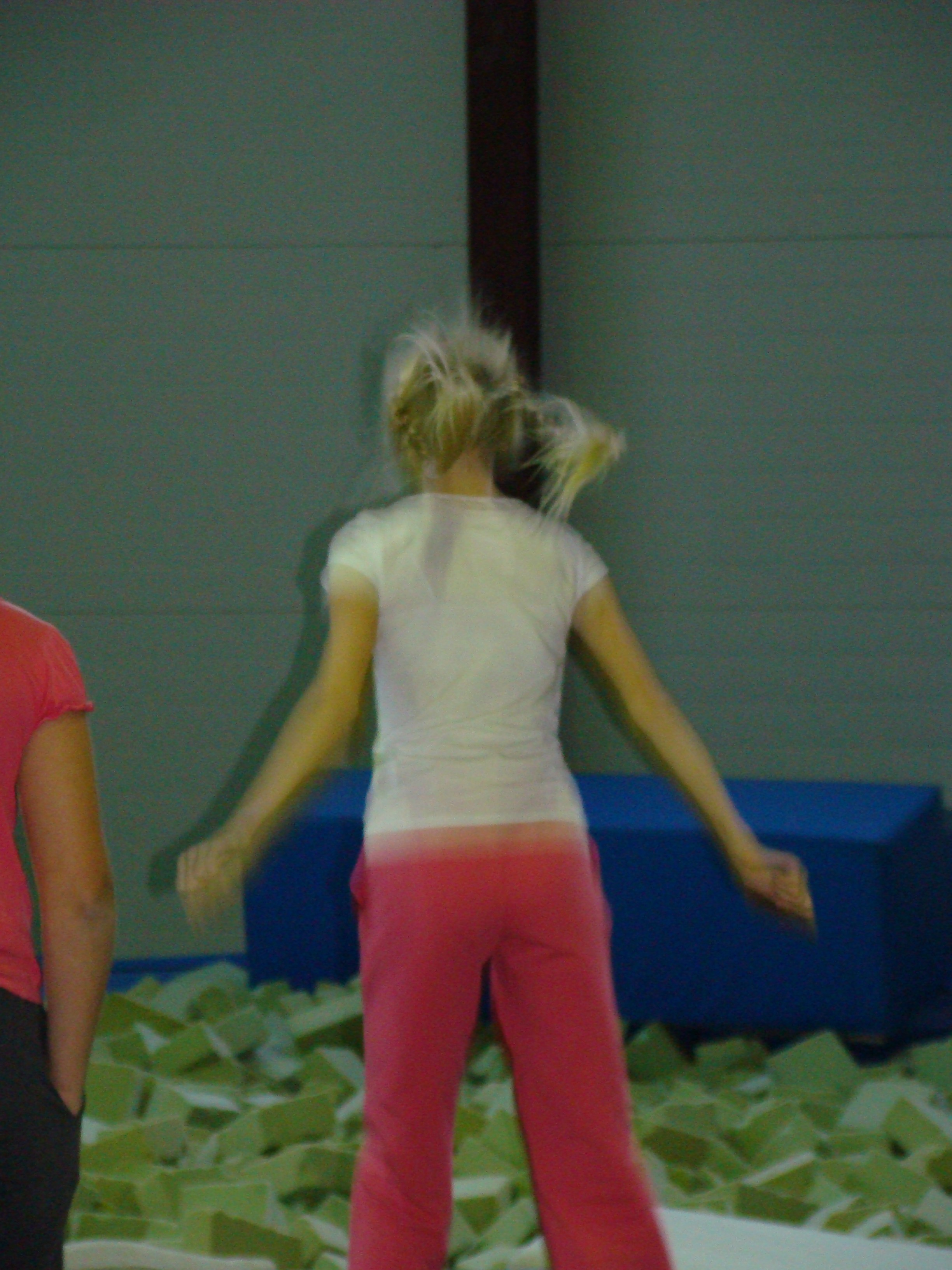 Катя ДР 12 лет Дома + Спортекс 04.12.2011. Семейный, Свадебный фотограф СПБ Питер— Романова Екатерина