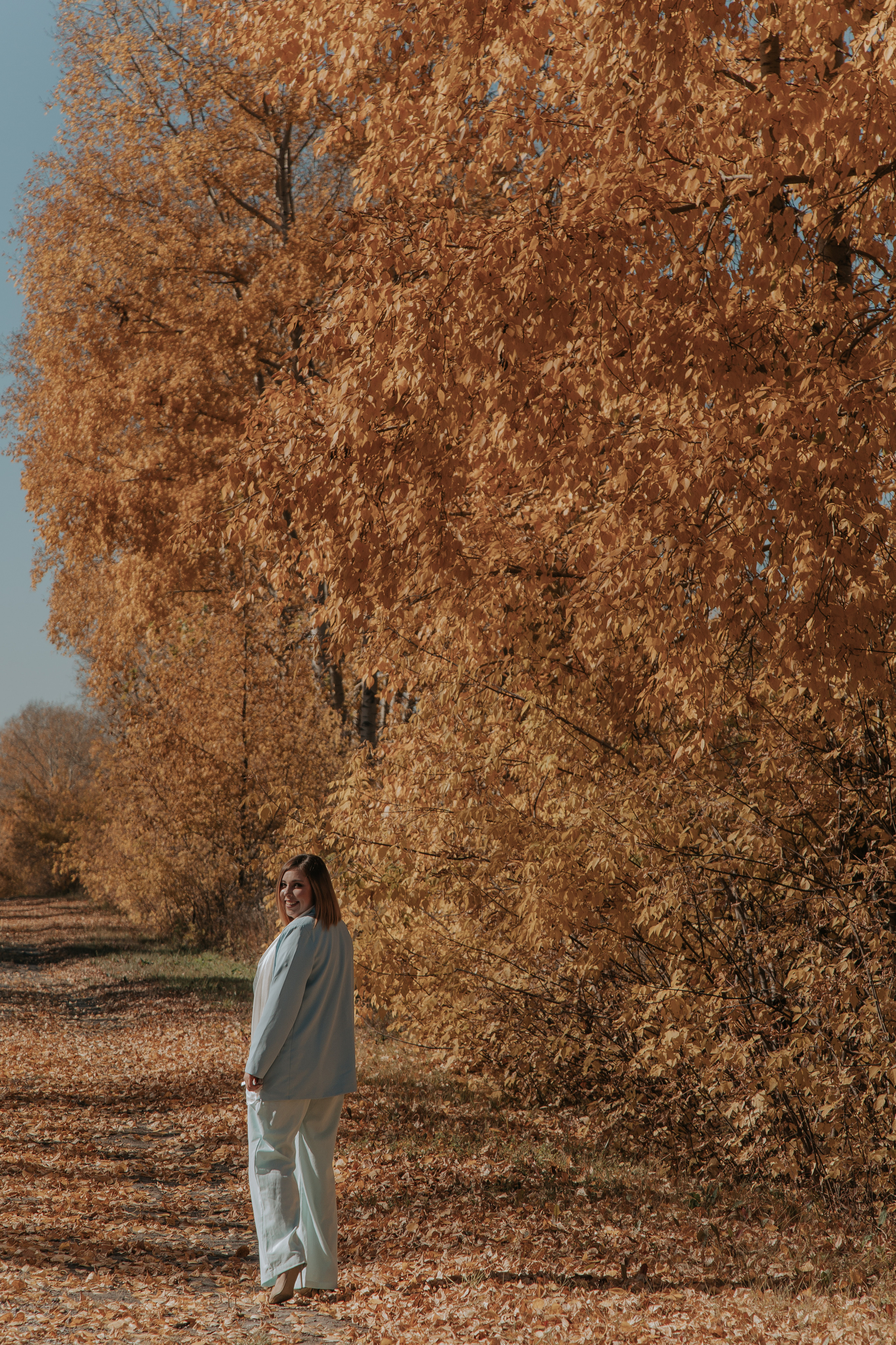 ОСЕННЯЯ ФОТОСЕССИЯ С МАШИНОЙ. Фотограф в Киселёвске Татьяна Трухалева