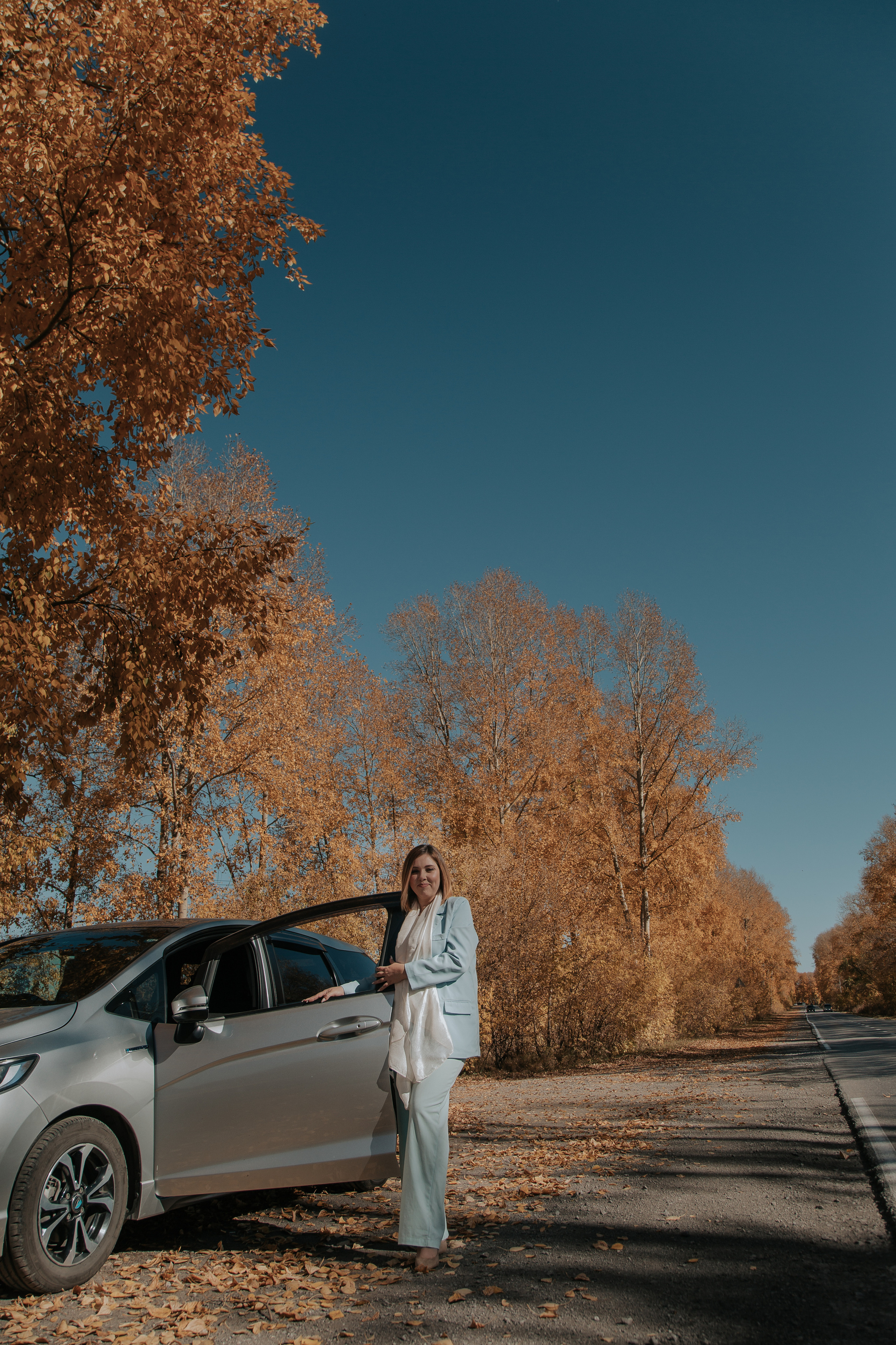 ОСЕННЯЯ ФОТОСЕССИЯ С МАШИНОЙ. Фотограф в Киселёвске Татьяна Трухалева