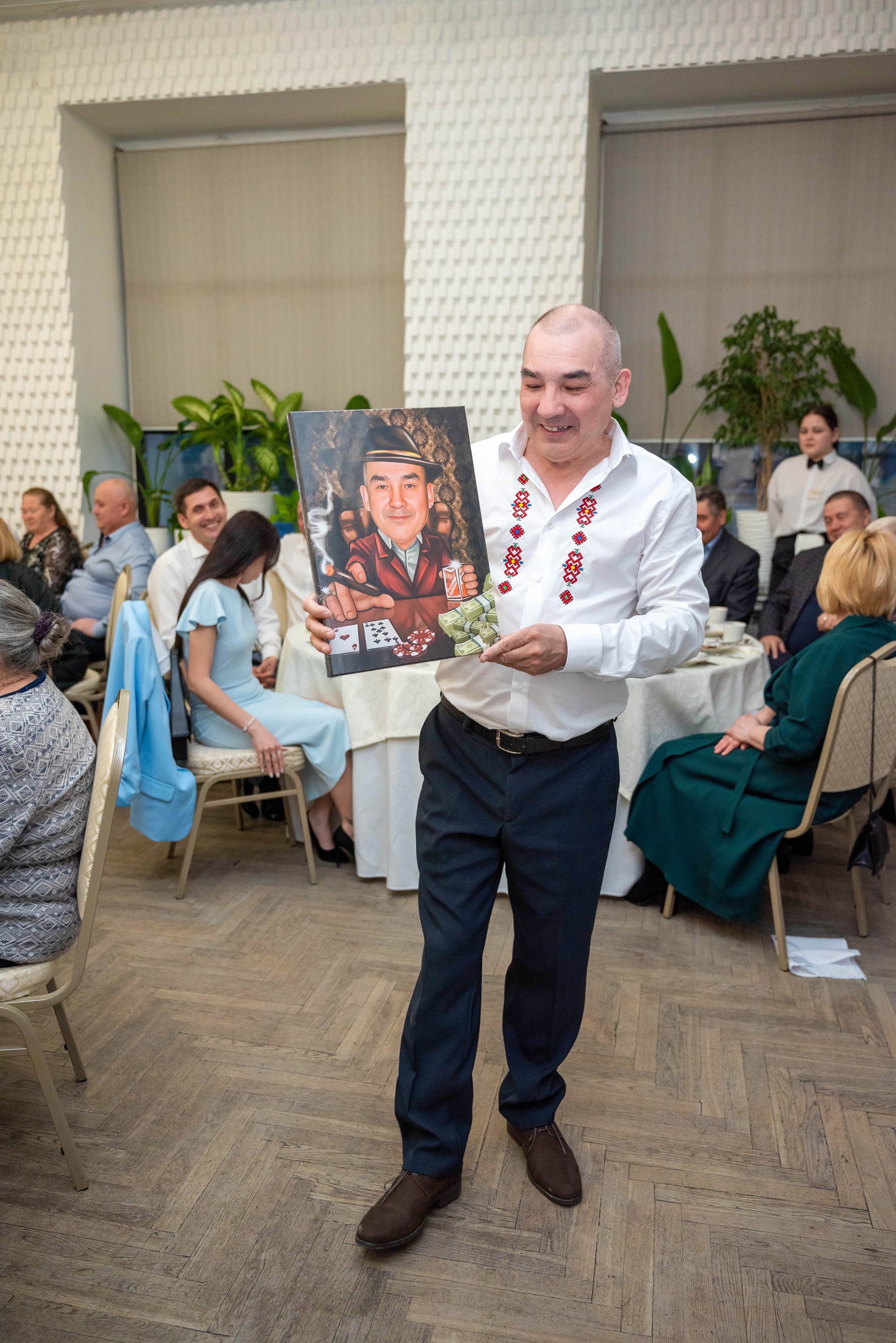 05.04.2025 Владислав. Меня зовут Михайлов Сергей, занимаюсь фото и видео г. Чебоксарах