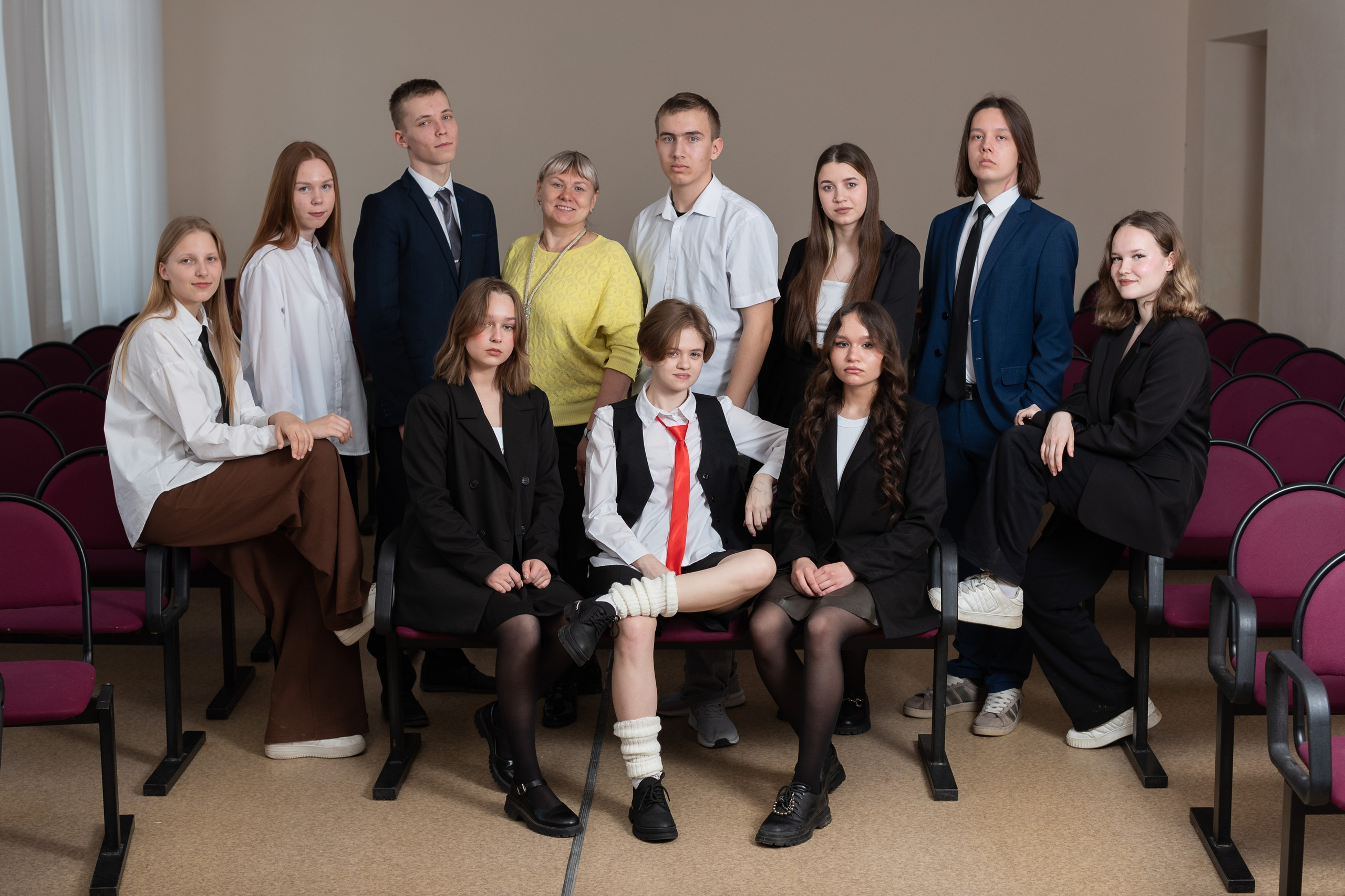 Выпускники школы. Контент фотограф в Перми Нина Березина