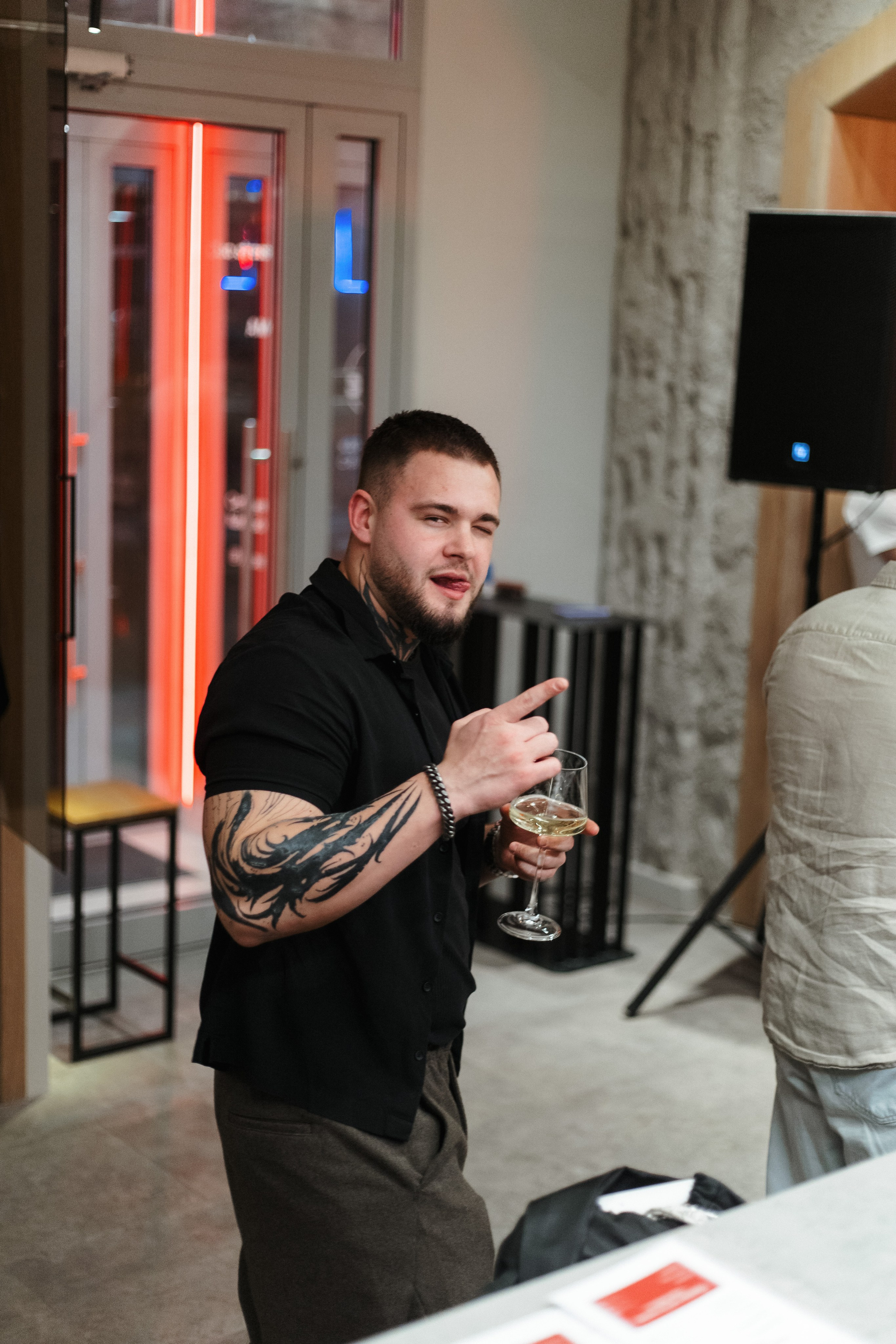 AMORE ОТКРЫТИЕ — DAY II. СВОИ. ФОТООТЧЕТЫ-СОБЫТИЯ-МЕСТА