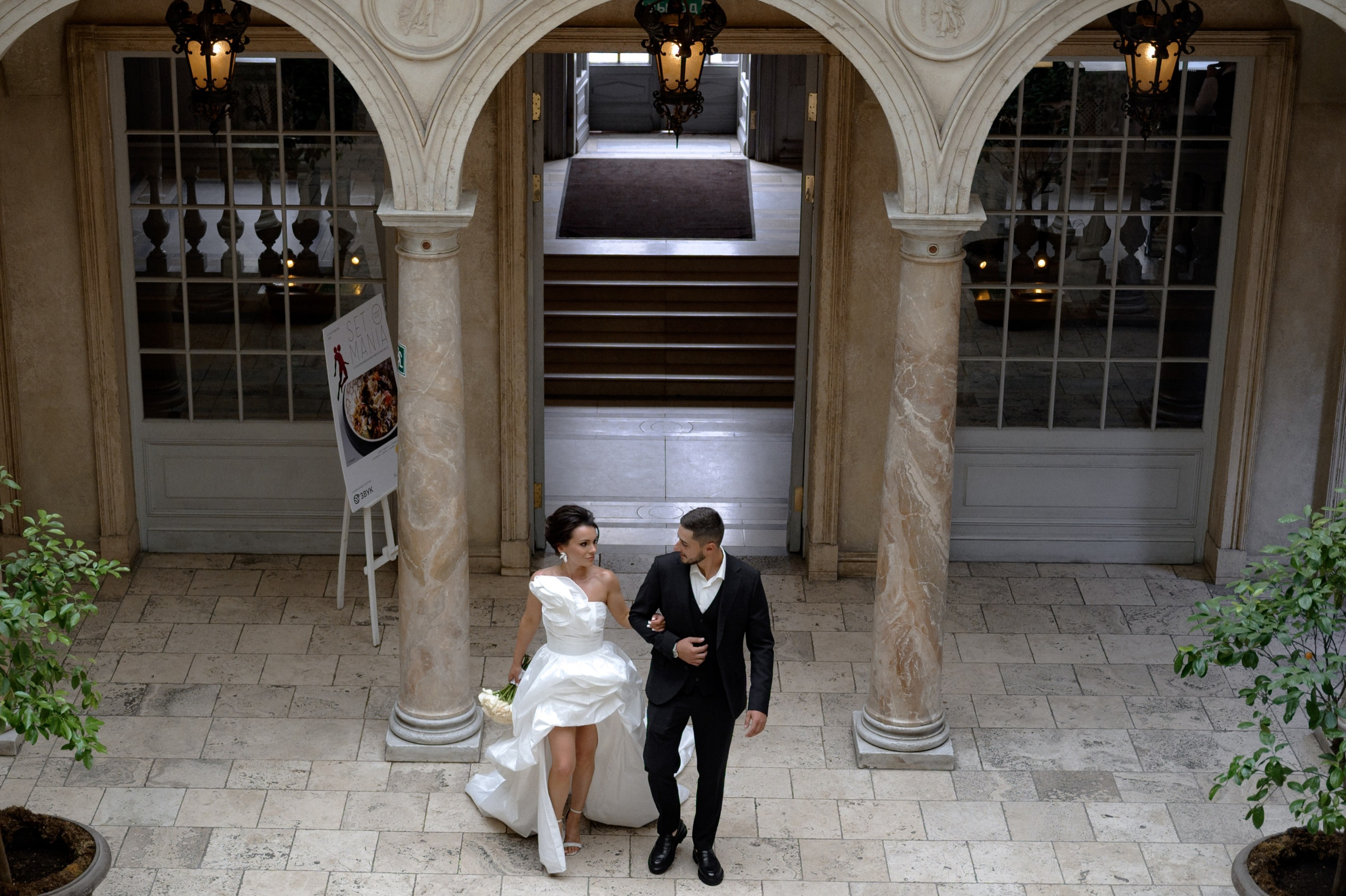 23.08.2024. RETOUCH-HOUSE