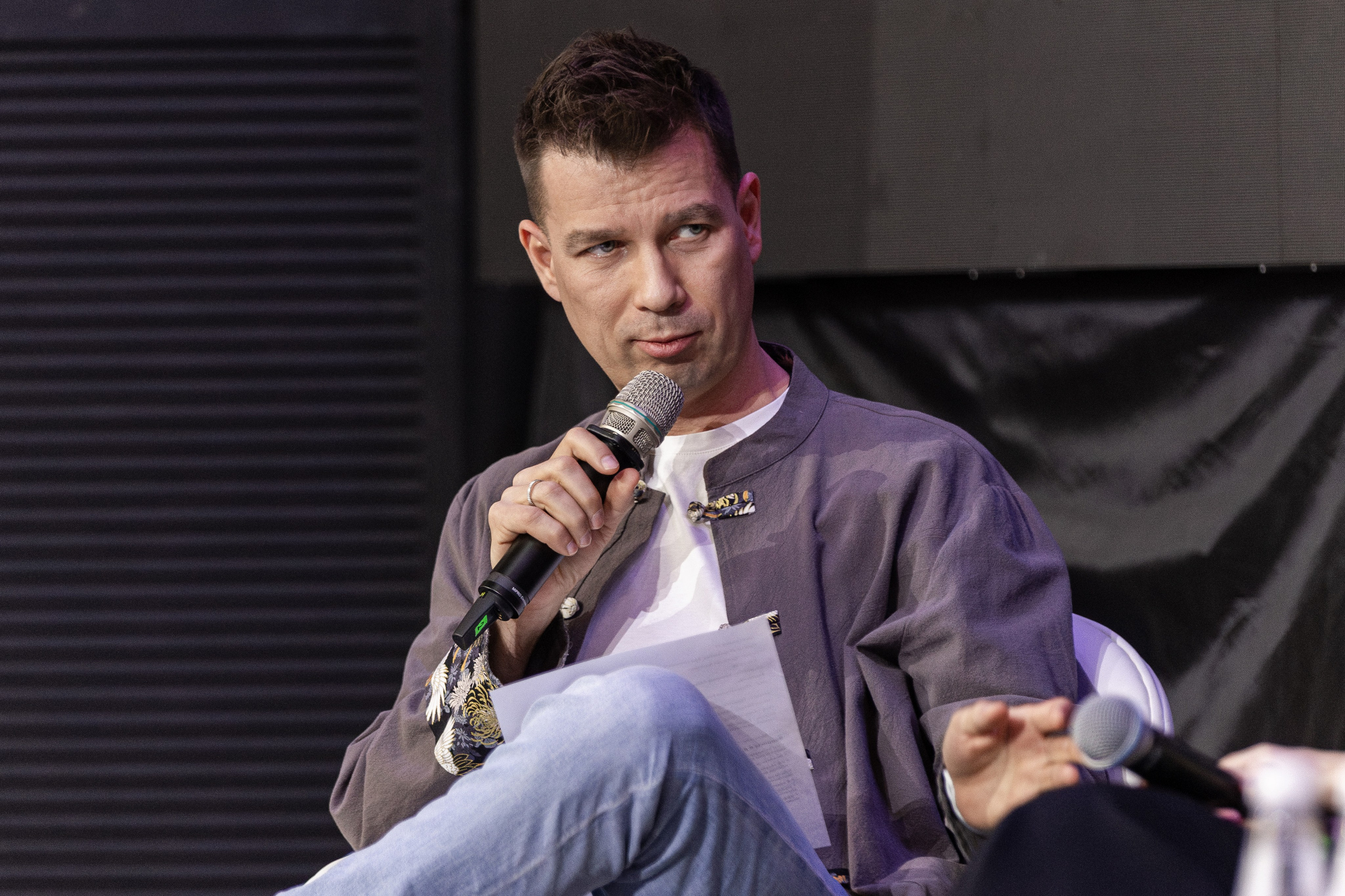 Data Summit 2025. Свадебный репортажный фотограф в Москве