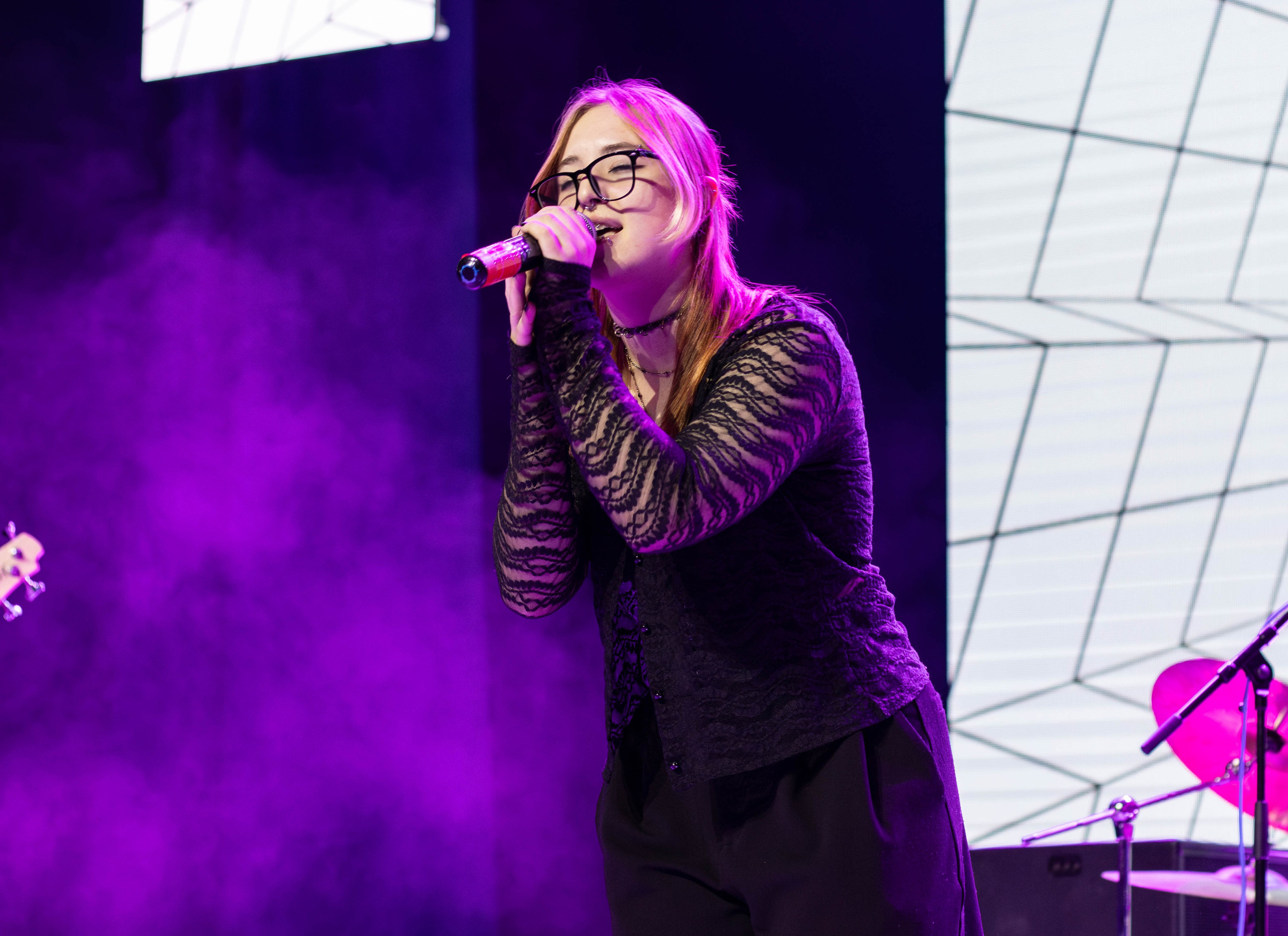 «СВОЯ ВОЛНА» ДВФУ 2025. Репортажный фотограф во Владивостоке Анастасия Кострова