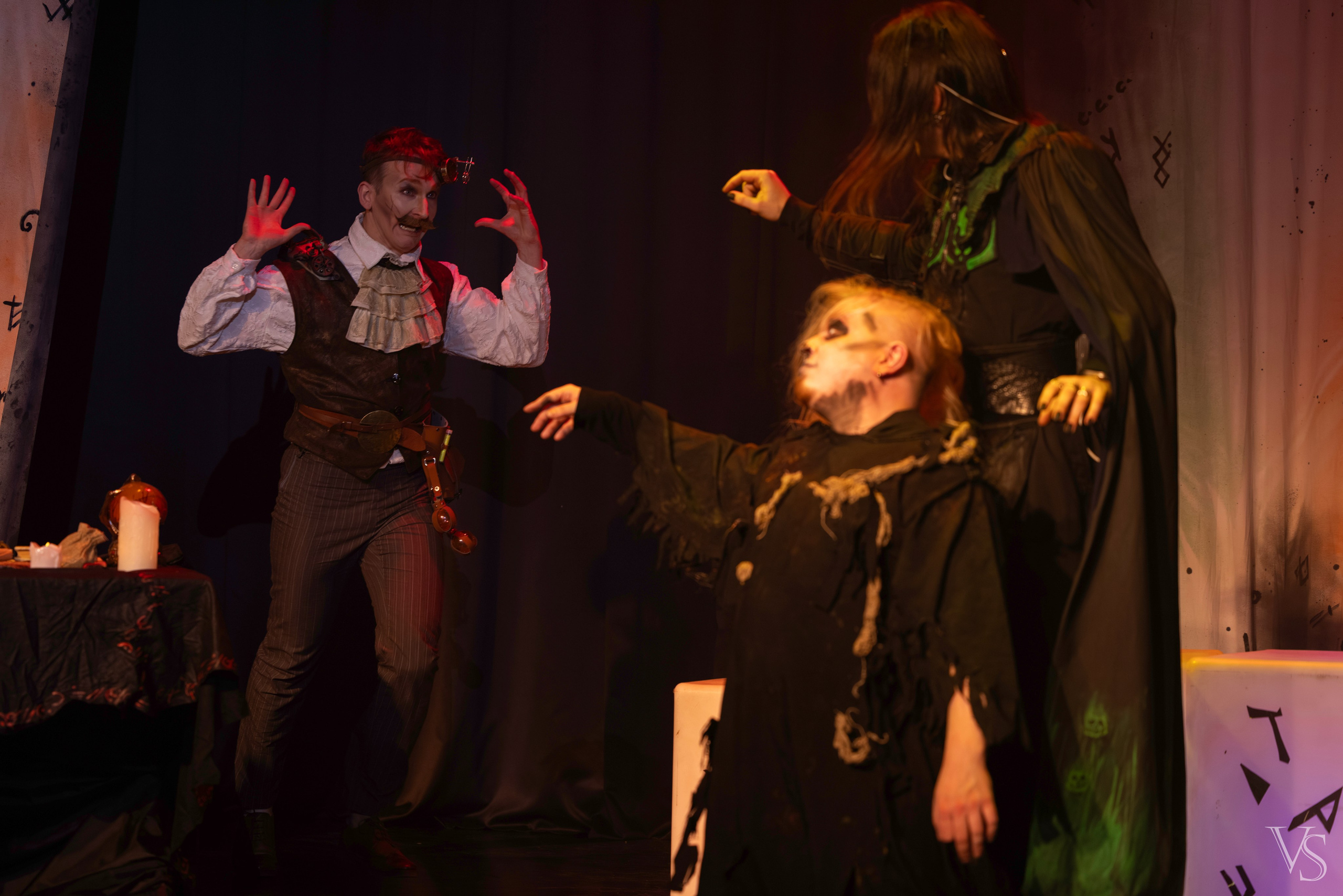 Книга стихий 25.01. Фотограф Виктор Степанов