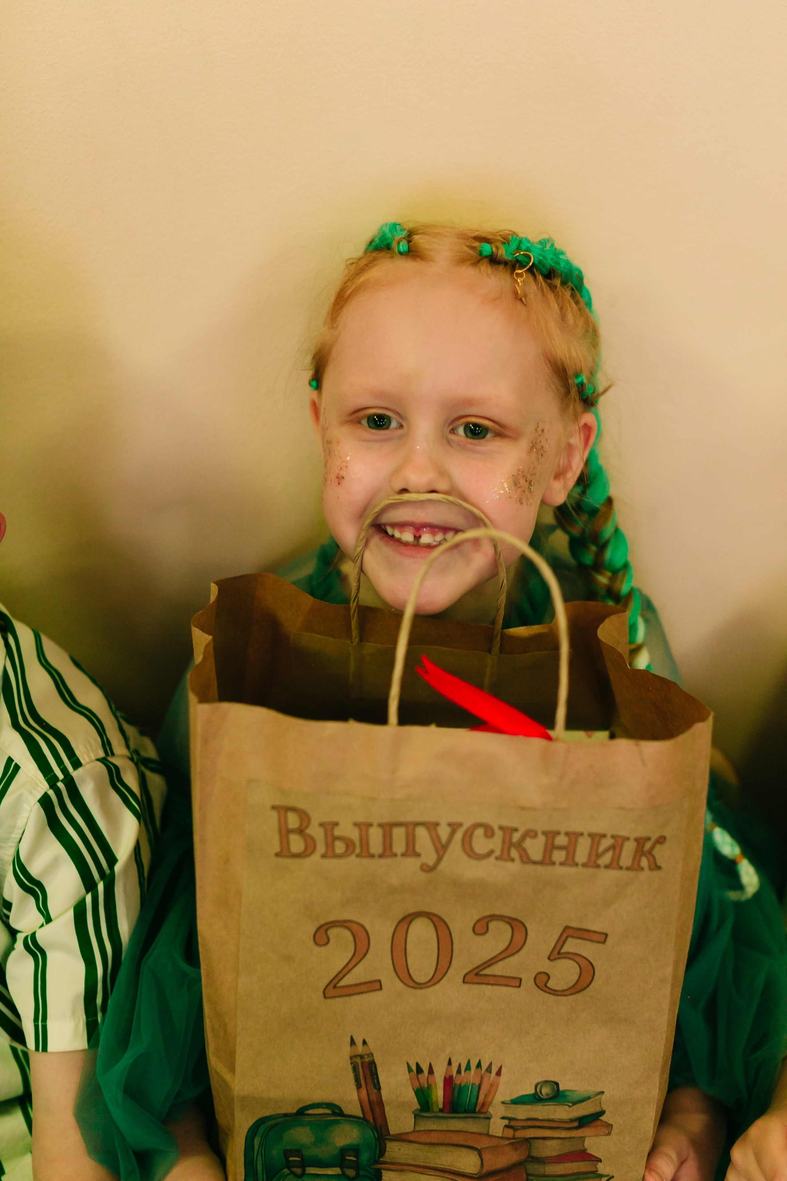 алёна малахова фотограф новосибирск семейный детский домашняя фотосессия в новосибирске день рождения репортажная съёмка фотосессия с лошадьми на конюшне деревня алтай  на природе фотосессия в детском саду мама и сын предложение руки и сердца идея  помолвка фотосессия берег закат детский день рождения годик торт аниматор лофт игровая продолжение следует prodoljenie_sleduet_  корпоратив тимбилдинг первоклашка линейка 