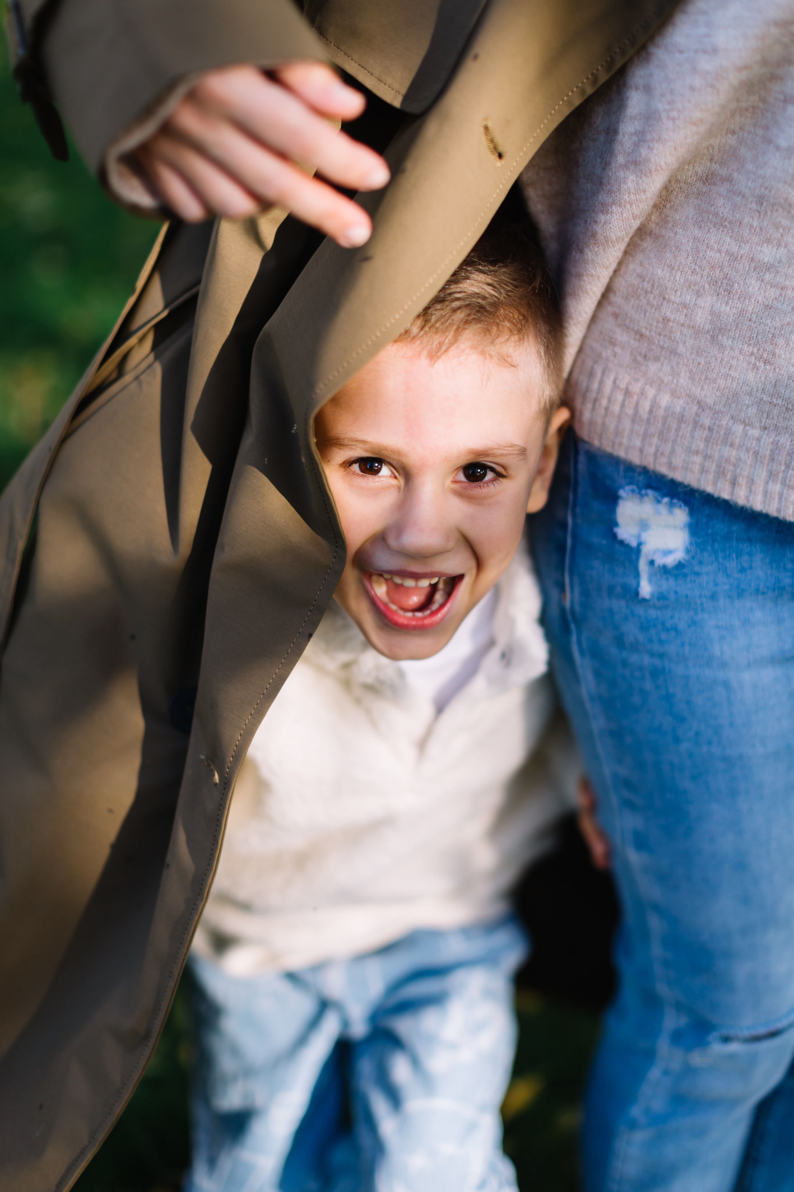 алёна малахова фотограф новосибирск семейный детский домашняя фотосессия в новосибирске день рождения репортажная съёмка фотосессия с лошадьми на конюшне деревня алтай  на природе фотосессия в детском саду мама и сын предложение руки и сердца идея  помолвка фотосессия берег закат детский день рождения годик торт аниматор лофт игровая продолжение следует prodoljenie_sleduet_  корпоратив тимбилдинг первоклашка линейка  контент  бизнес портрет оперный новат франция берет весна девушка мама и дочь мать и дитя