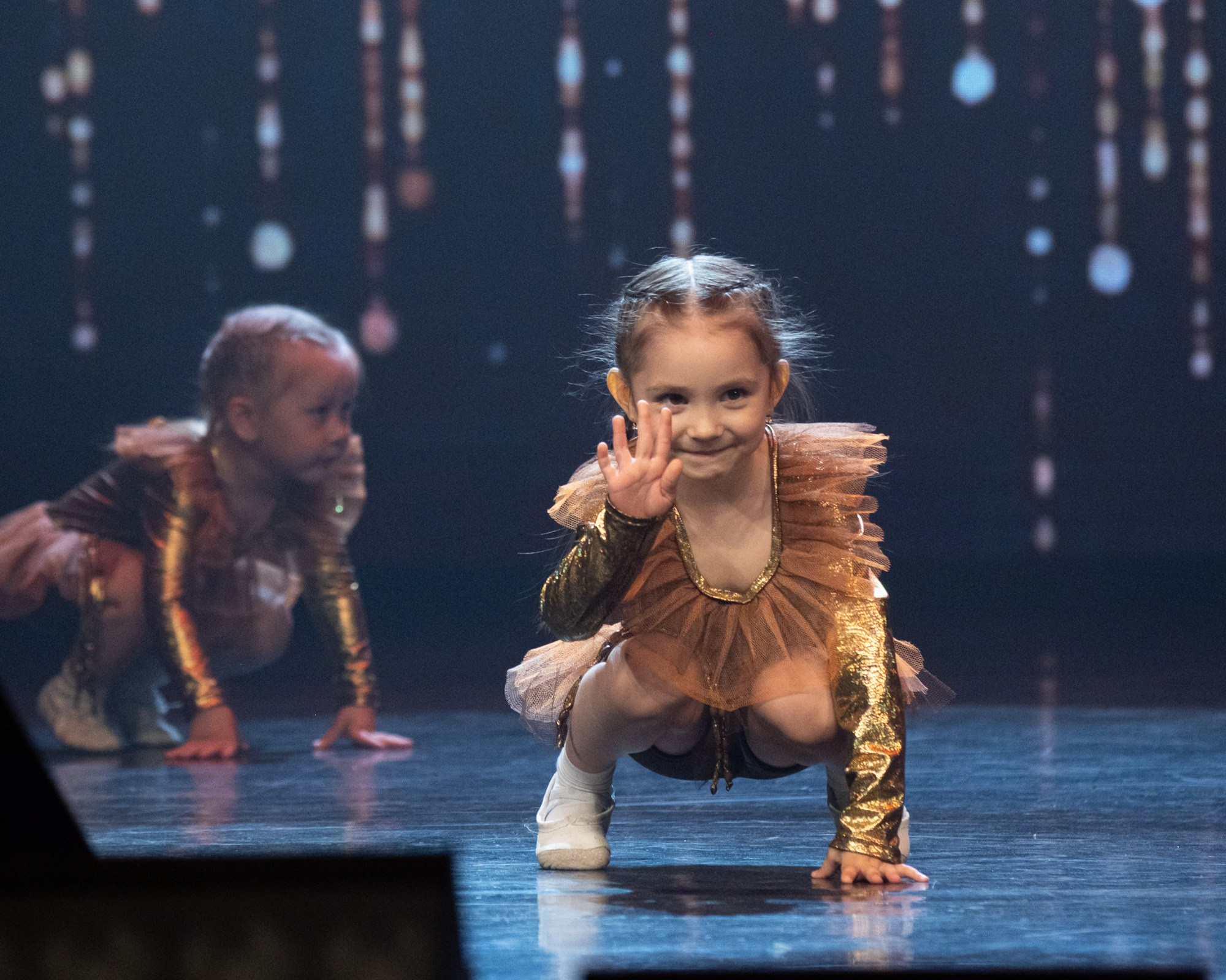 Отчетный концерт студии танца ARTIDANCE. Репортажный фотограф в Казани Павел Серпокрылов