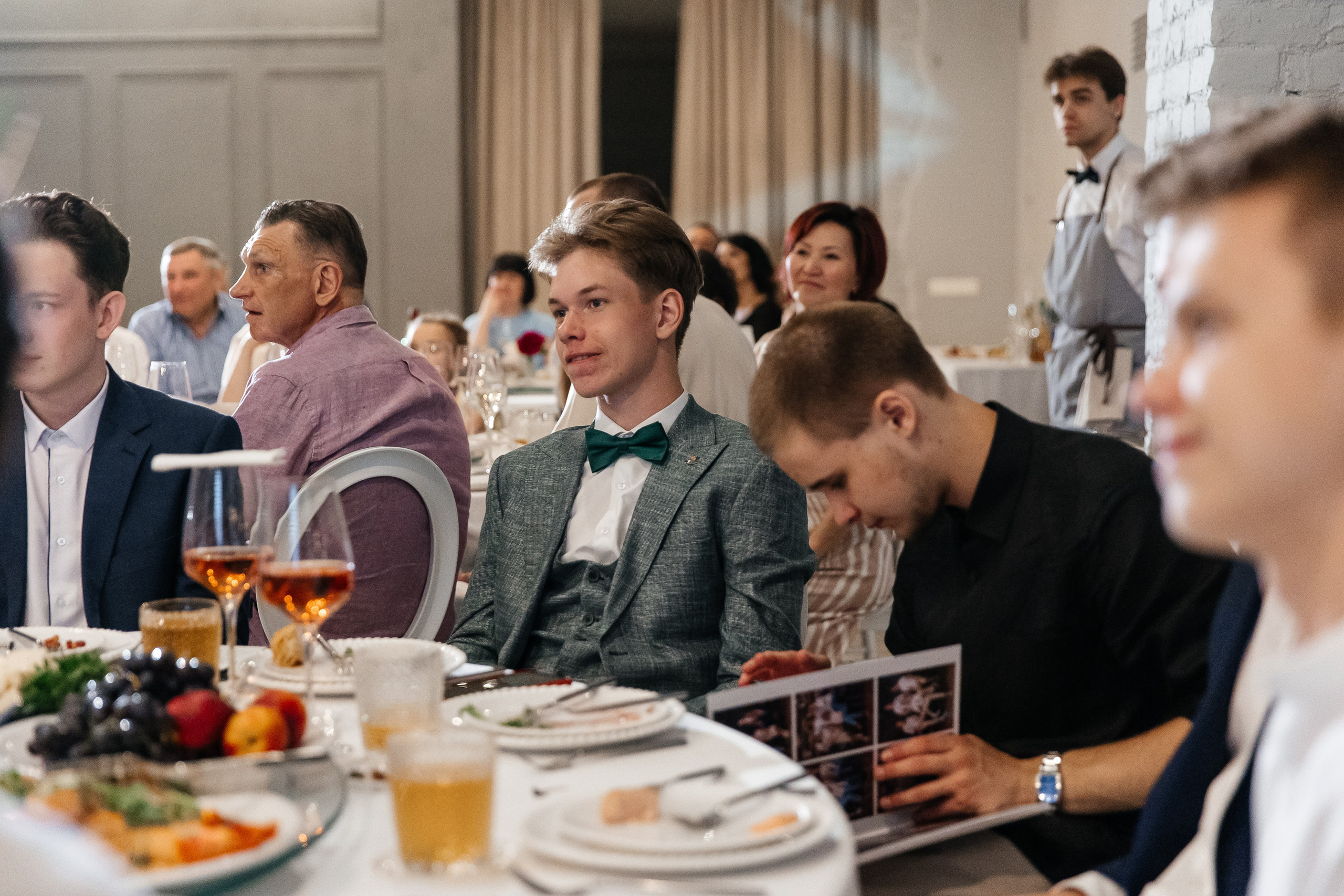 2023-06-23 Выпускной МБОУ СОШ № 10. Фотограф в Красноярске