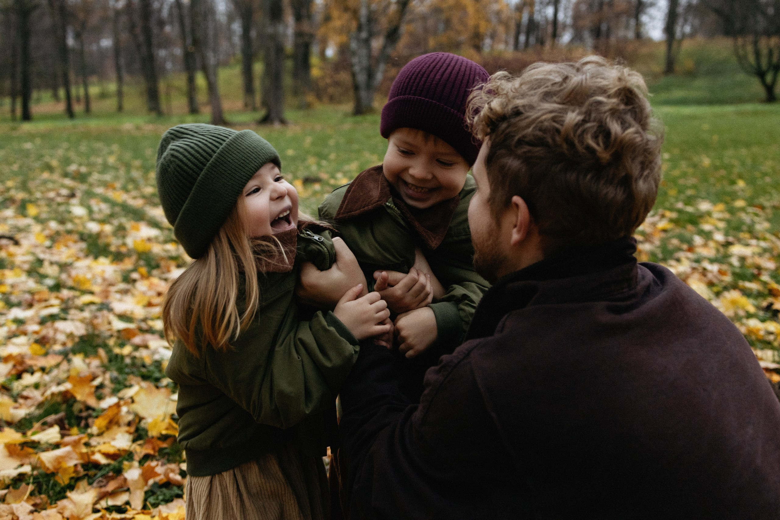 Семейная осенняя фотосессия в парке. Вера Пьянцева семейный, свадебный и парный фотограф в Санкт-Петербурге