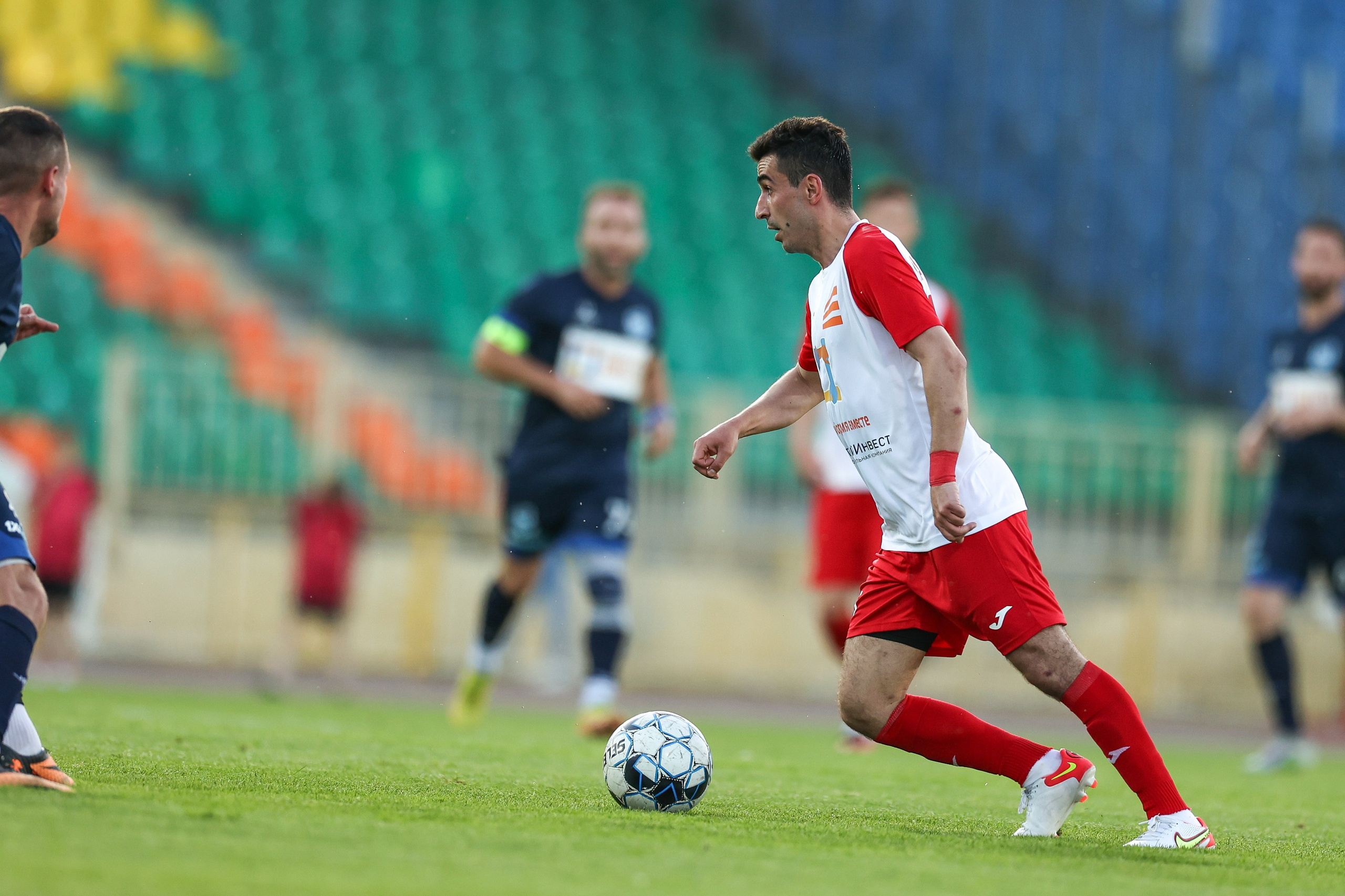 Благотворительный футбольный матч Друзья Бурмистрова vs ФК Fight Nights. Спортивный репортажный фотограф Казань Нафис Сиразетдинов