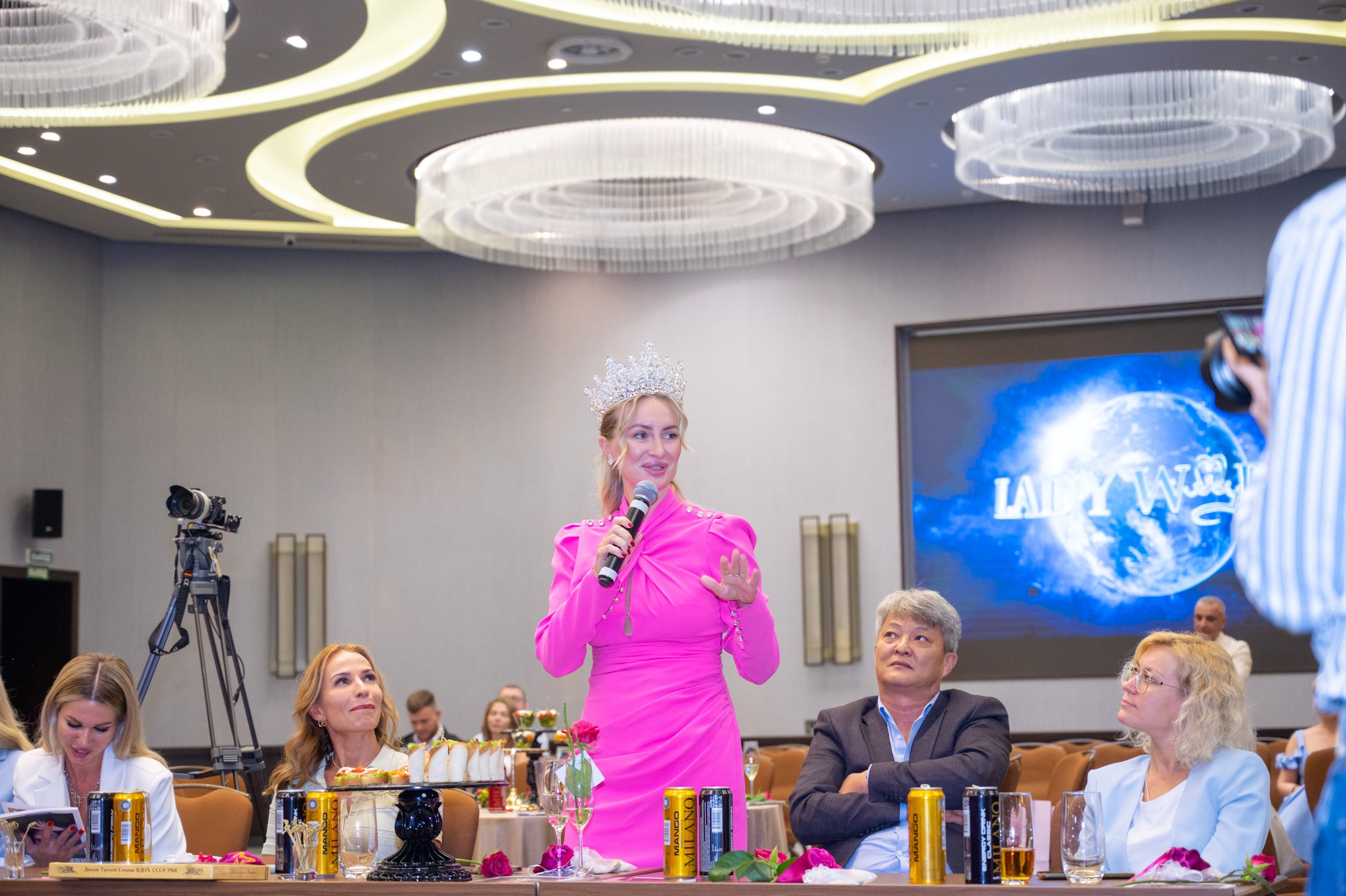 Церемония открытия Конкурса красоты «LADY WORLD» 2024. Фотографирую счастливых людей в Сочи