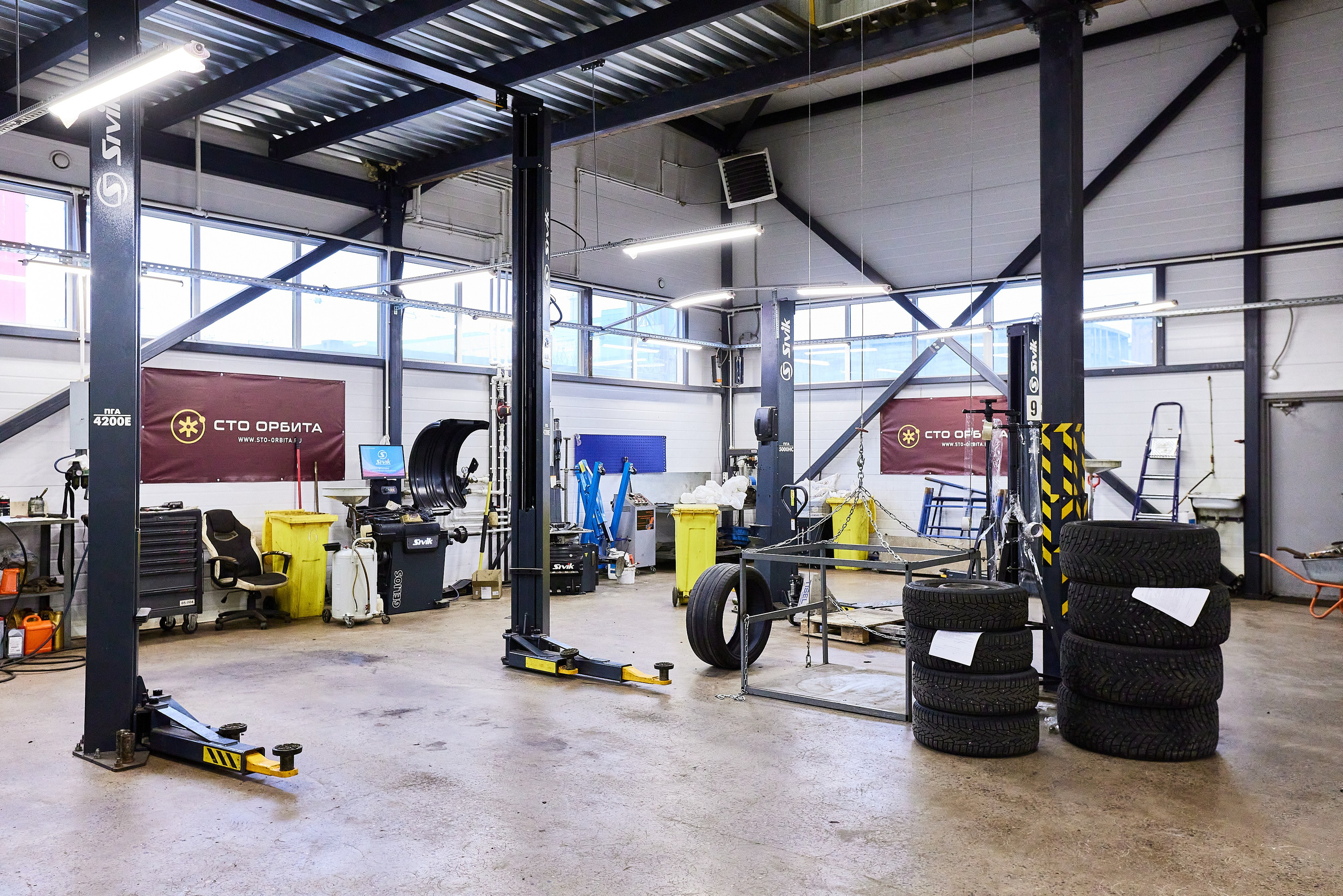 СТО Орбита на Суздальском проспекте. Фотограф Анастасия Леонтьева Санкт-Петербург