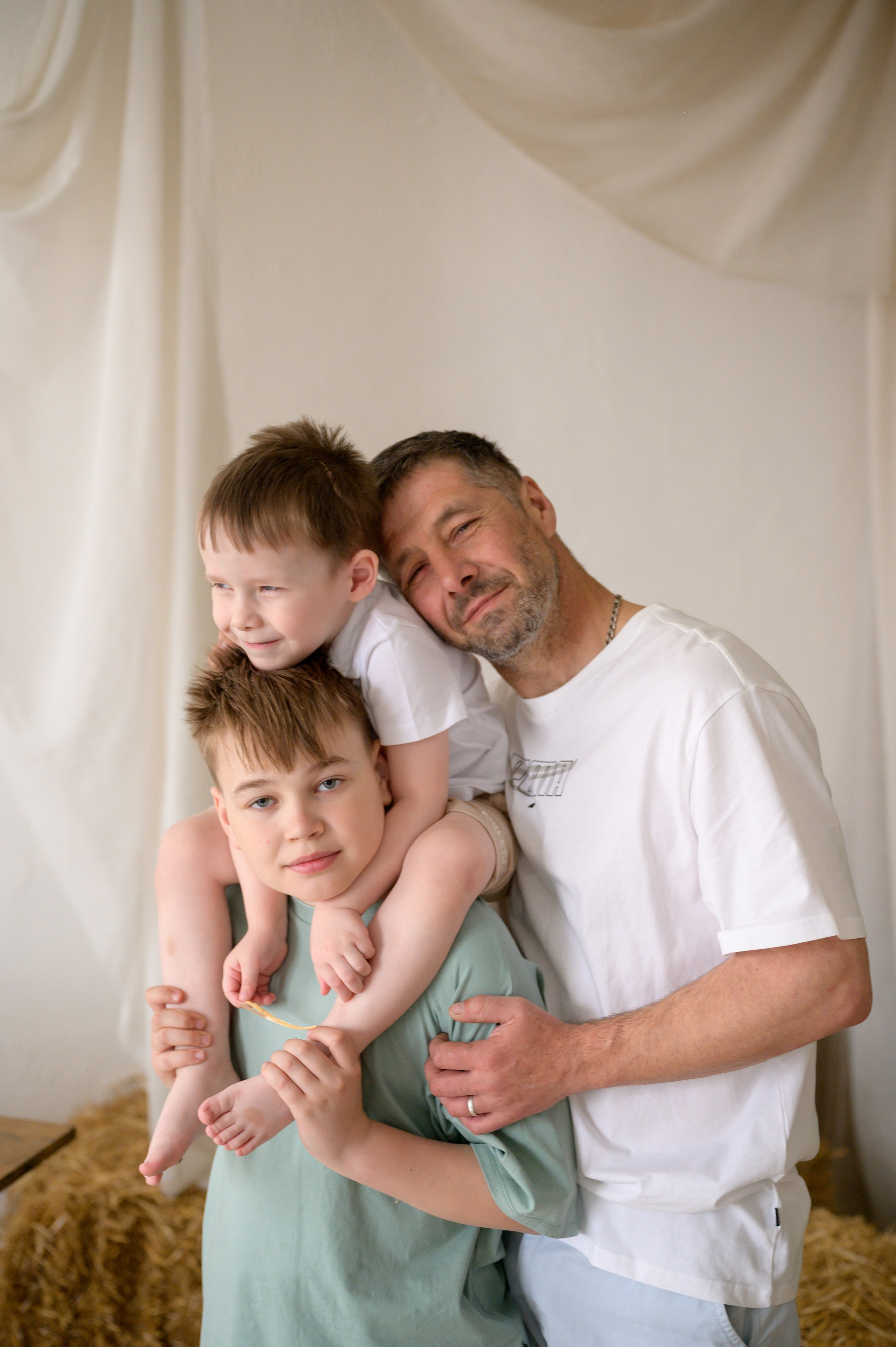 Фотостудия «Рояль» зал «Графика». Фотограф новорожденных, семейный детский в Тюмени Татьяна Морозова