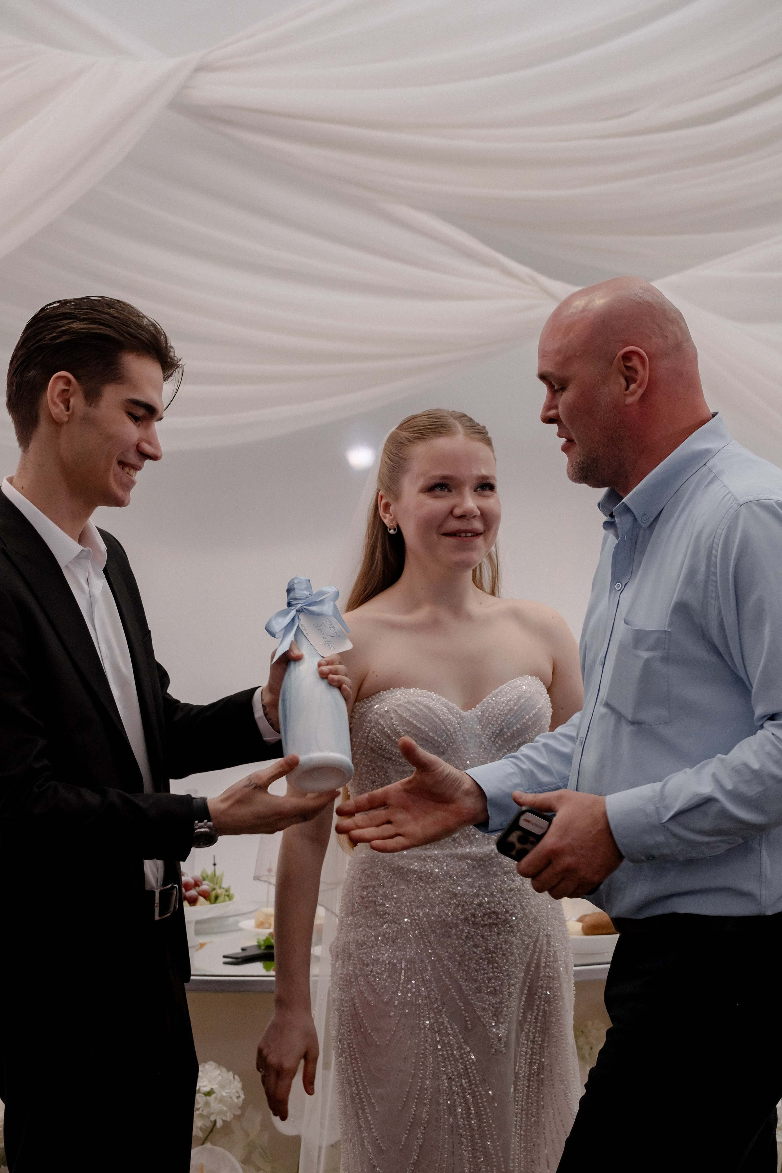 СВАДЕБНЫЙ БАНКЕТ (СНЯТО В СИБИРЕ В НИЖНЕВАРТОВСКЕ). Профессиональный фотограф, Санкт-Петербург — Виктория Богомолова