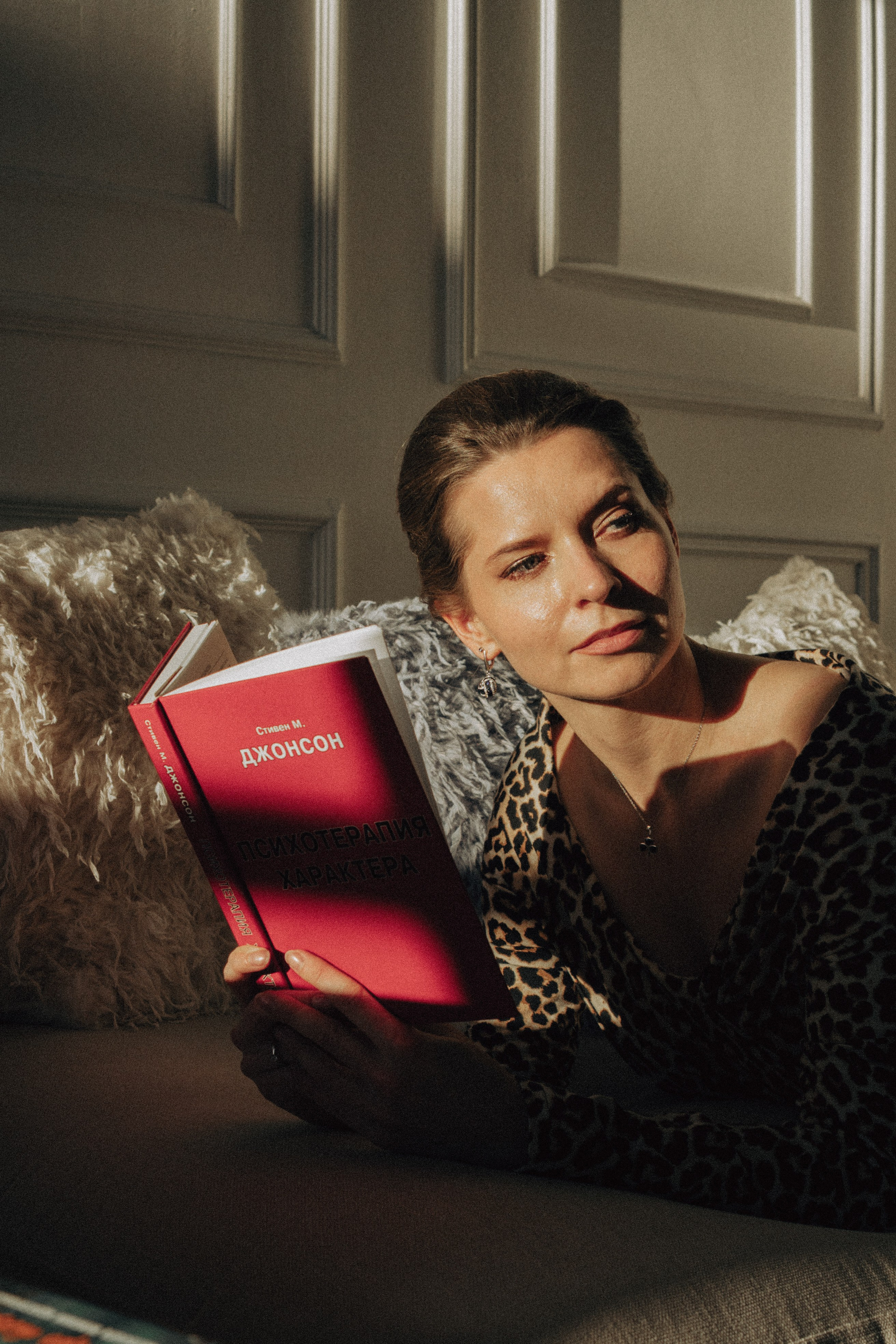 ФОТОСЕСИИЯ В СТУДИИ ДЛЯ ДЕВУШКИ ПСИХОЛОГА. Профессиональный фотограф, Санкт-Петербург — Виктория Богомолова