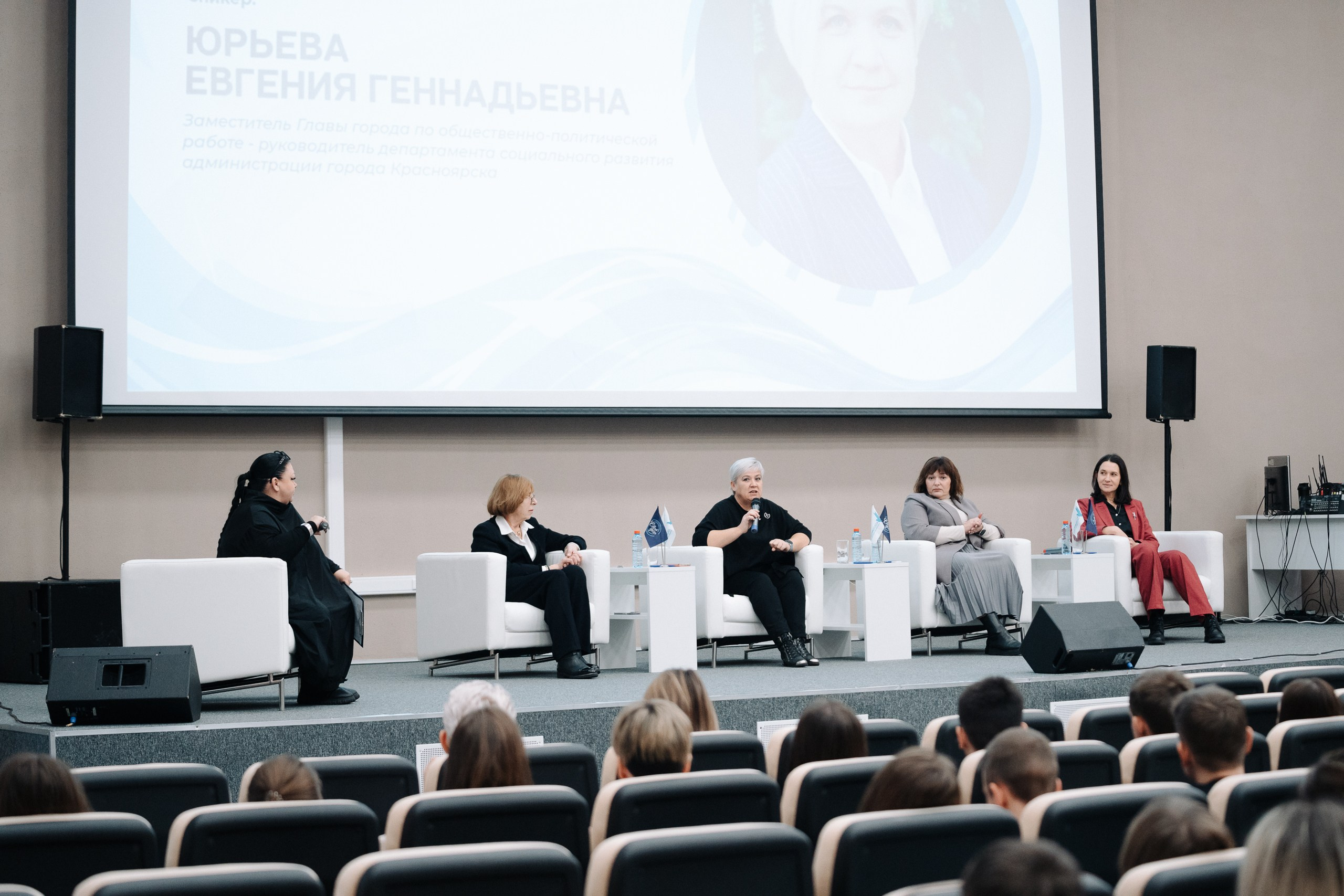 Репортажная съемка. Репортажный фотограф Красноярск Алекс Чампакхам