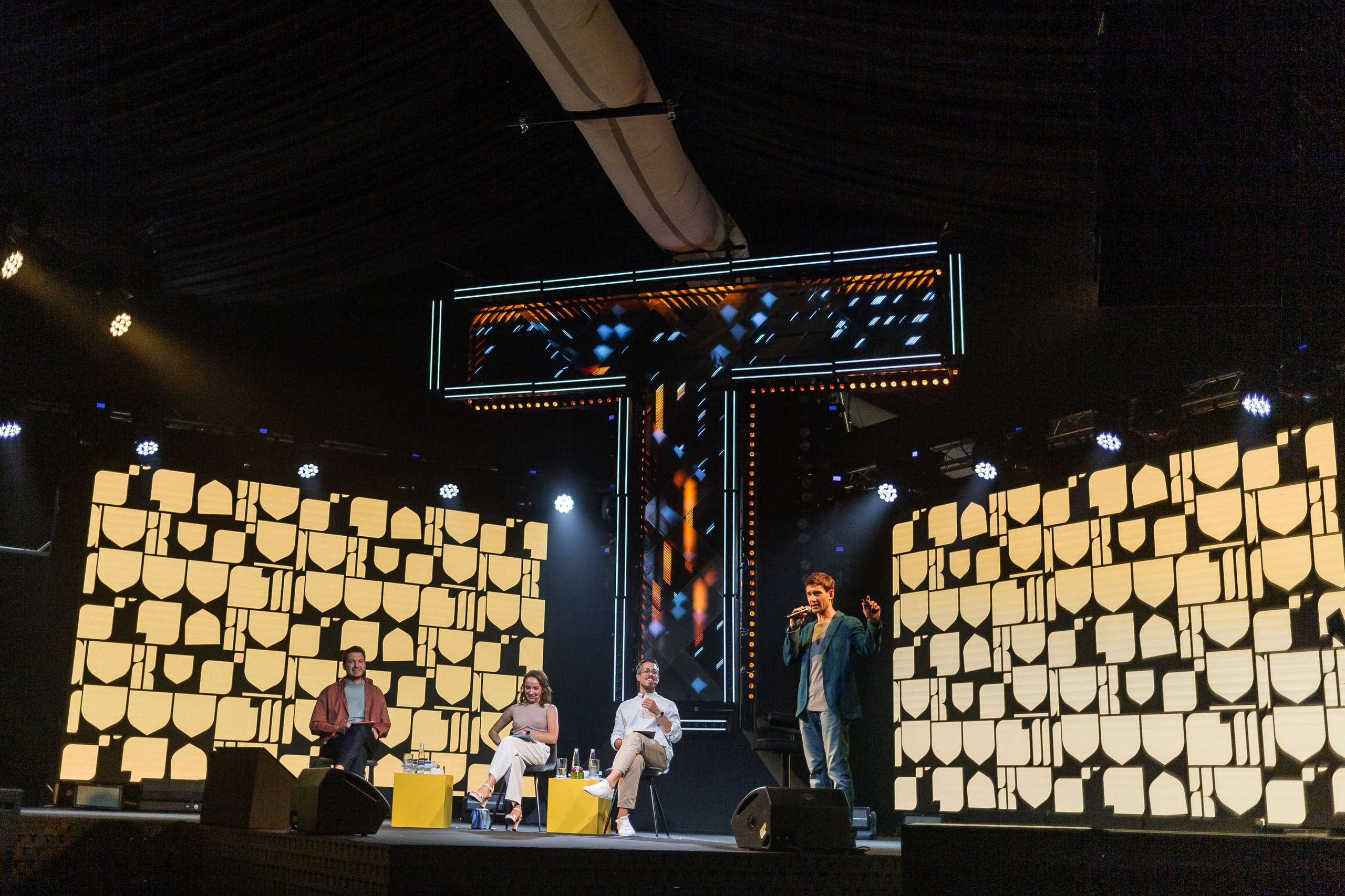 Тинькофф Двор. Фотограф в Санкт-Петербурге Чумаков Семен