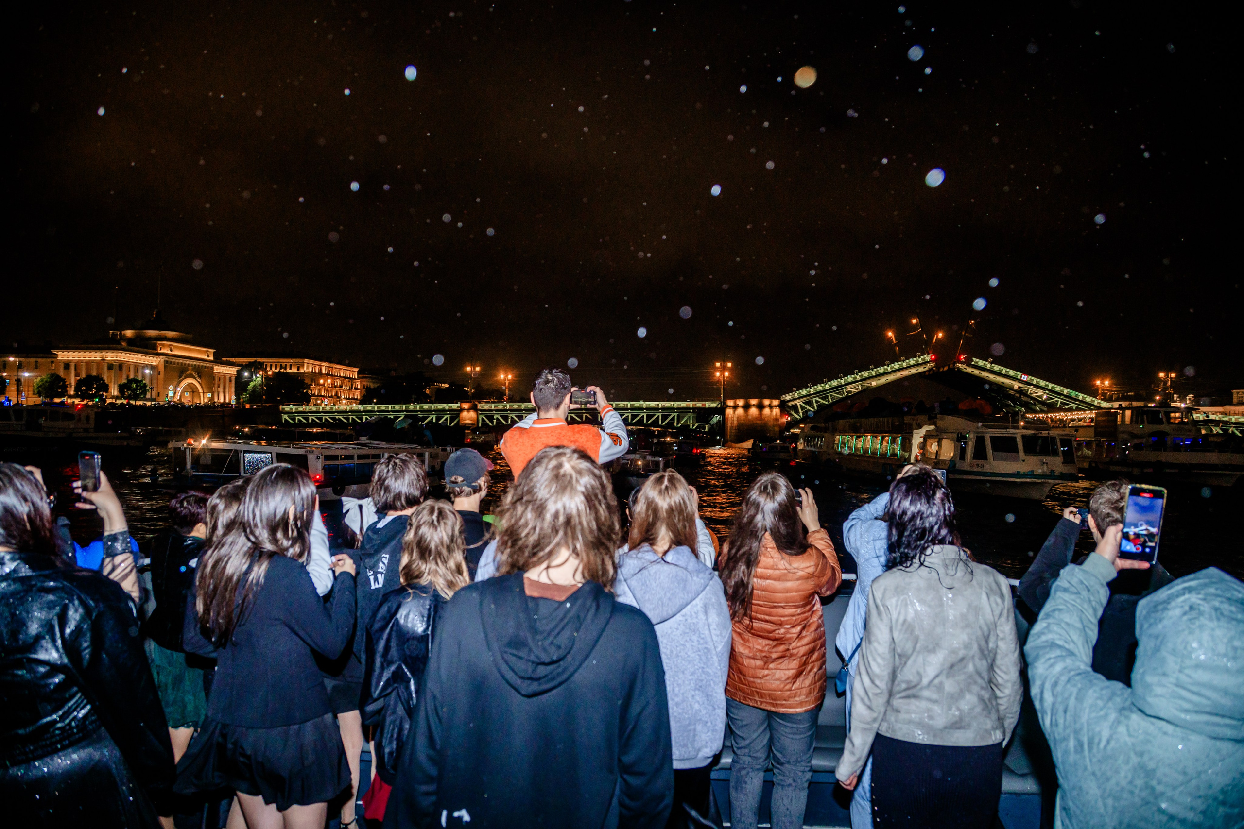 Выпускной на теплоходе. Фотограф в Санкт-Петербурге Чумаков Семен