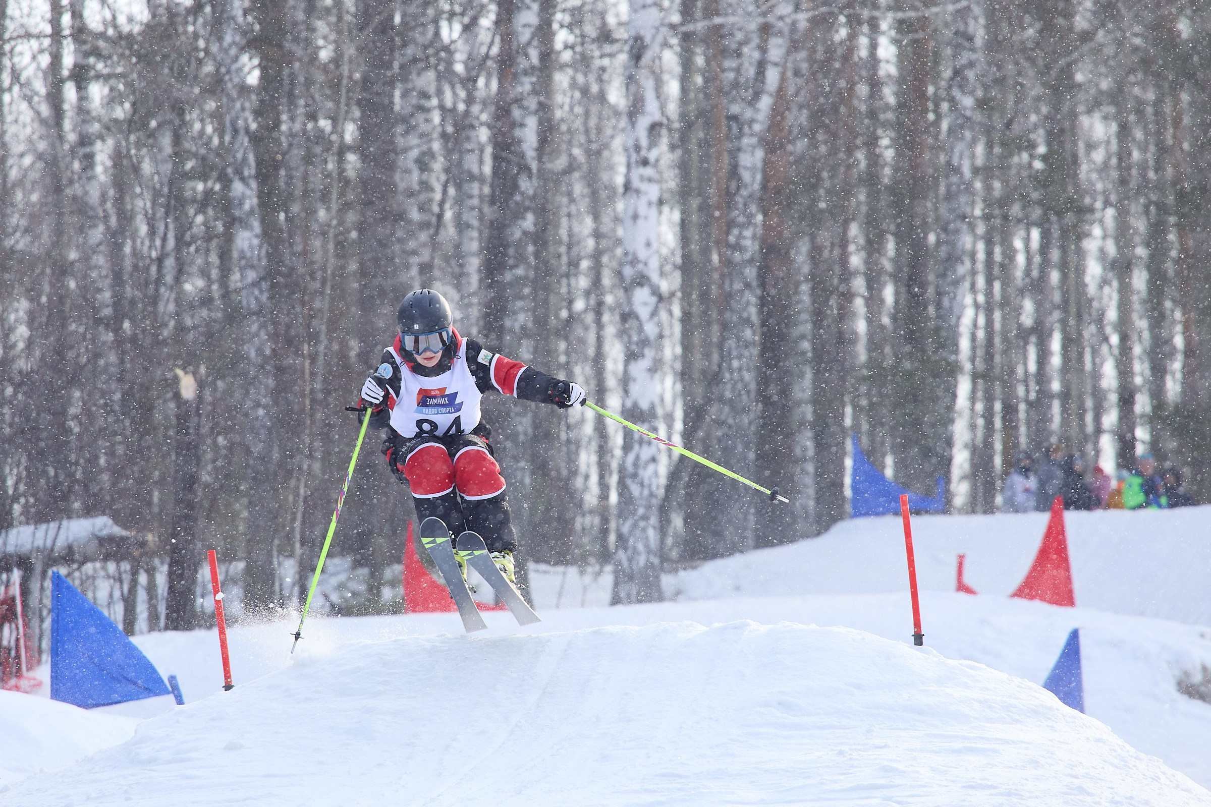 Региональные соревнования по фристайлу в дисциплине Ски-кросс среди юниоров. Томск. «Приз памяти Д. Г. Карташова». Коммерческий фотограф для бизнеса в Томске Дмитрий Ельчанинов