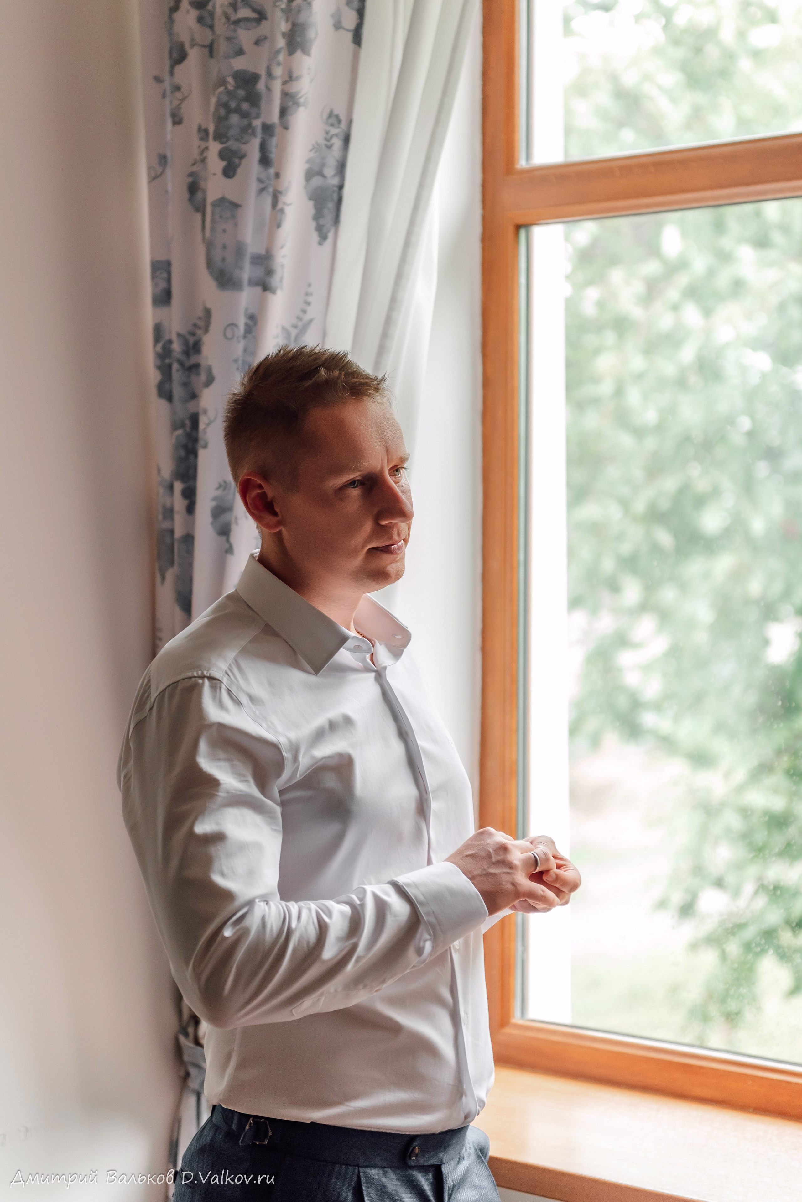 Сборы Михаила и Марины. Интерьерный и репортажный фотограф в Краснодаре Дмитрий Вальков