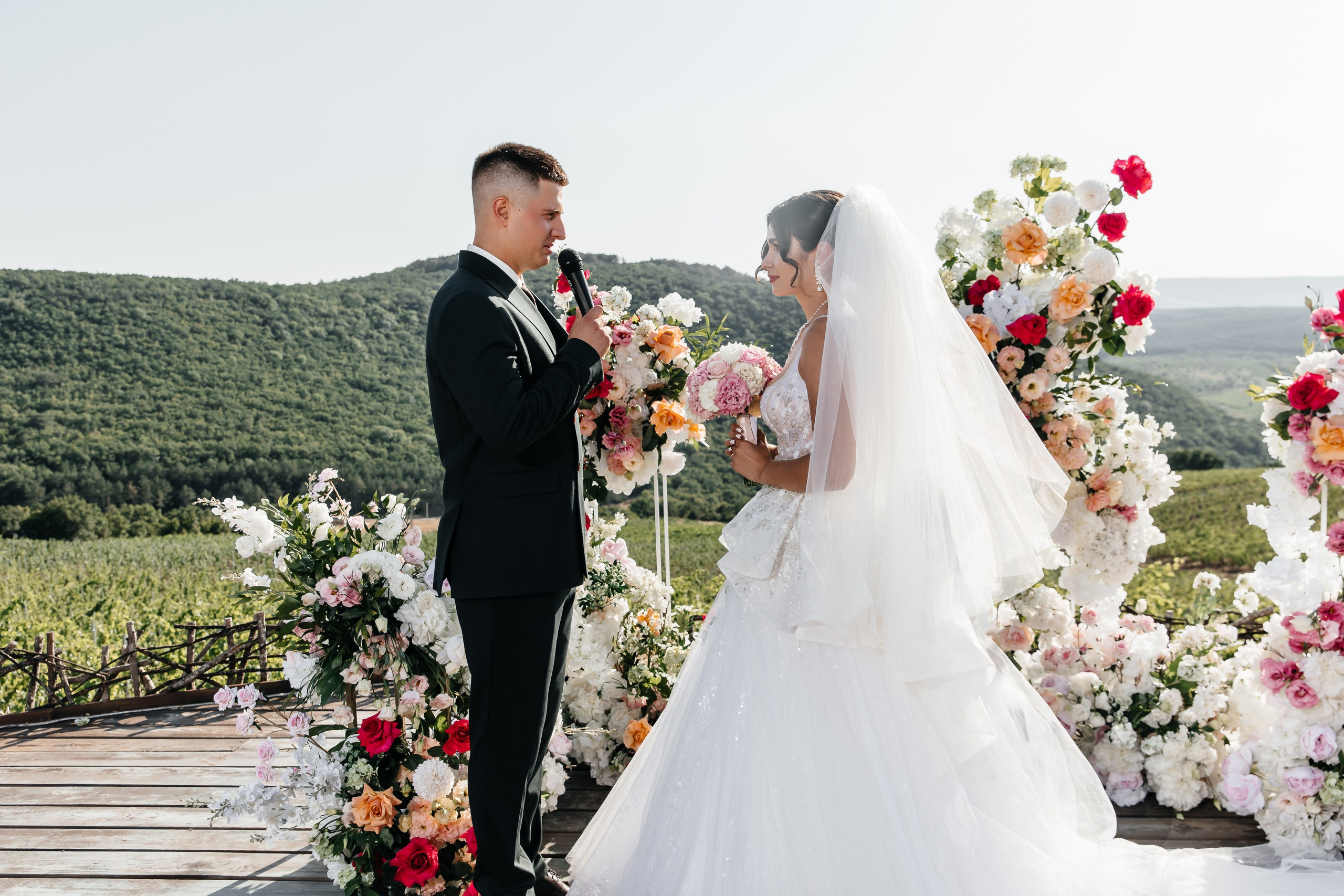 Свадьба на винодельне. Анонс для Ивана и Виктории. Свадебный фотограф в Крыму и Севастополе Ольга Баскакова