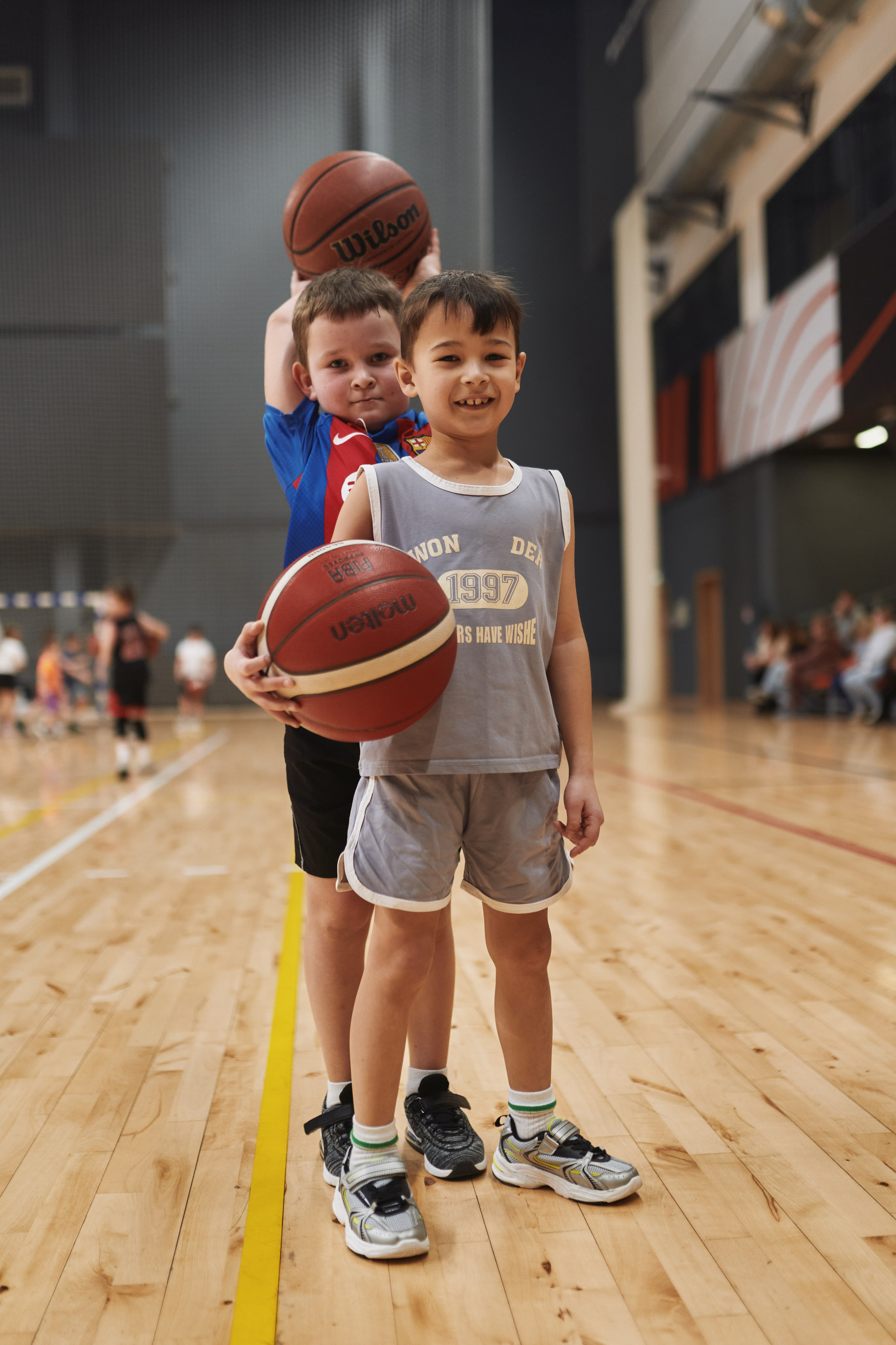 Новогодний баскетбол 2025. Детская лига. Евгений Бреча. Коммерческий и бэкстейдж фотограф в Москве