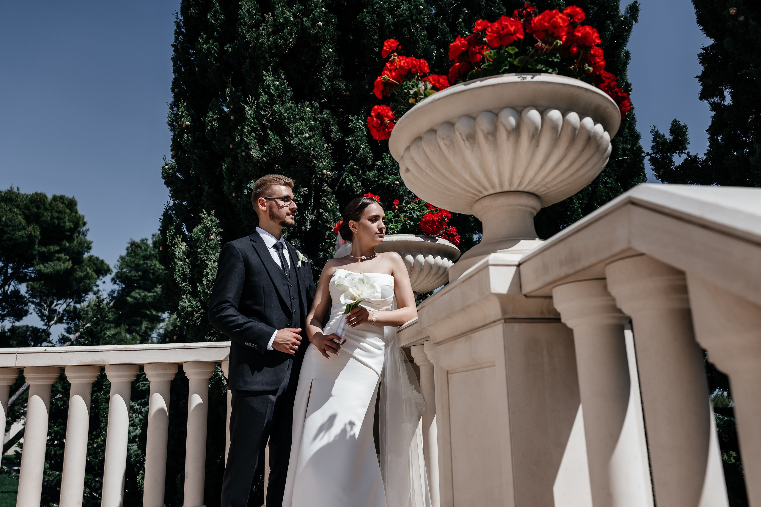 Анонс свадьбы Иры и Никиты. Прогулка в отеле Крымский Бриз. Свадебный фотограф в Крыму и Севастополе Ольга Баскакова