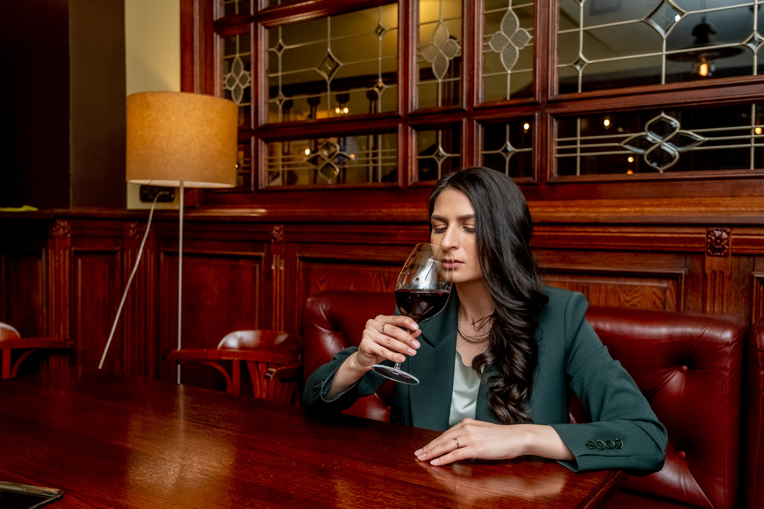 Анна — трансформационый коуч — психолог. Арт-стилист, визуализатор архетипических стратегий, психолог