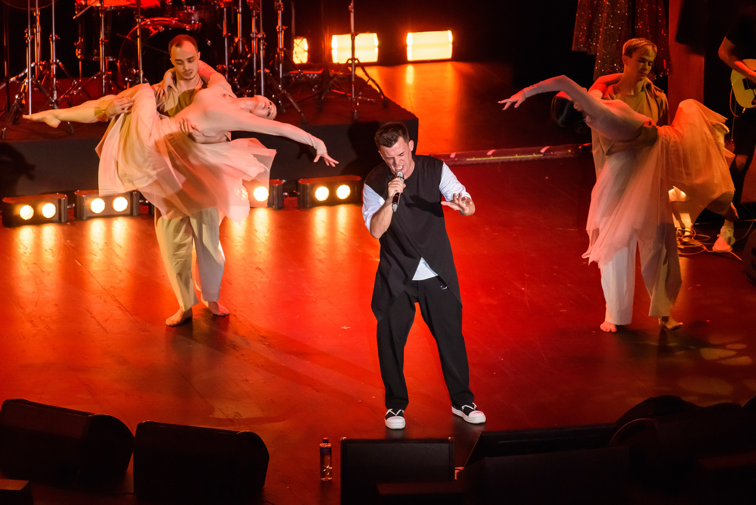 Кирилл Туриченко — Вегас Сити Холл. Бренд-фотограф для экспертов и блогеров в Москве Влада Горбовская
