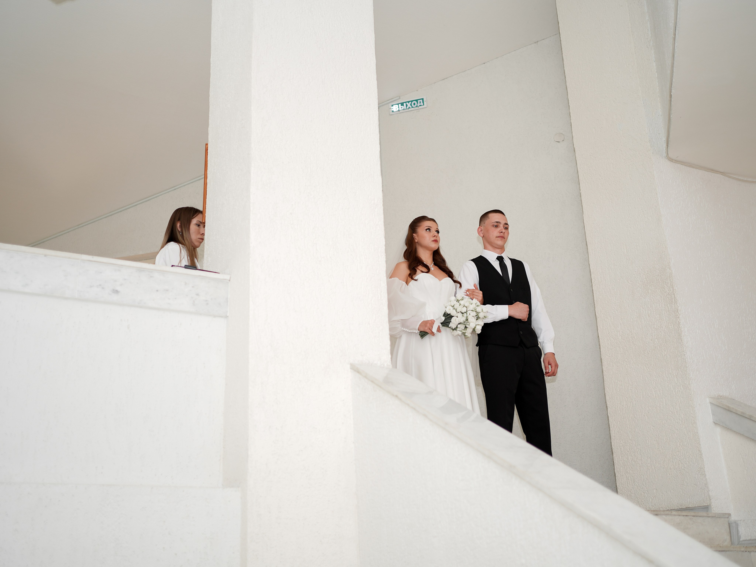 Свадебная фотосессия в Пролетарском ЗАГСе. Свадебный фотограф в Ростове-на-Дону. Таинство Крещения и Венчания, семейные фотосессии. Алёна Чёботова