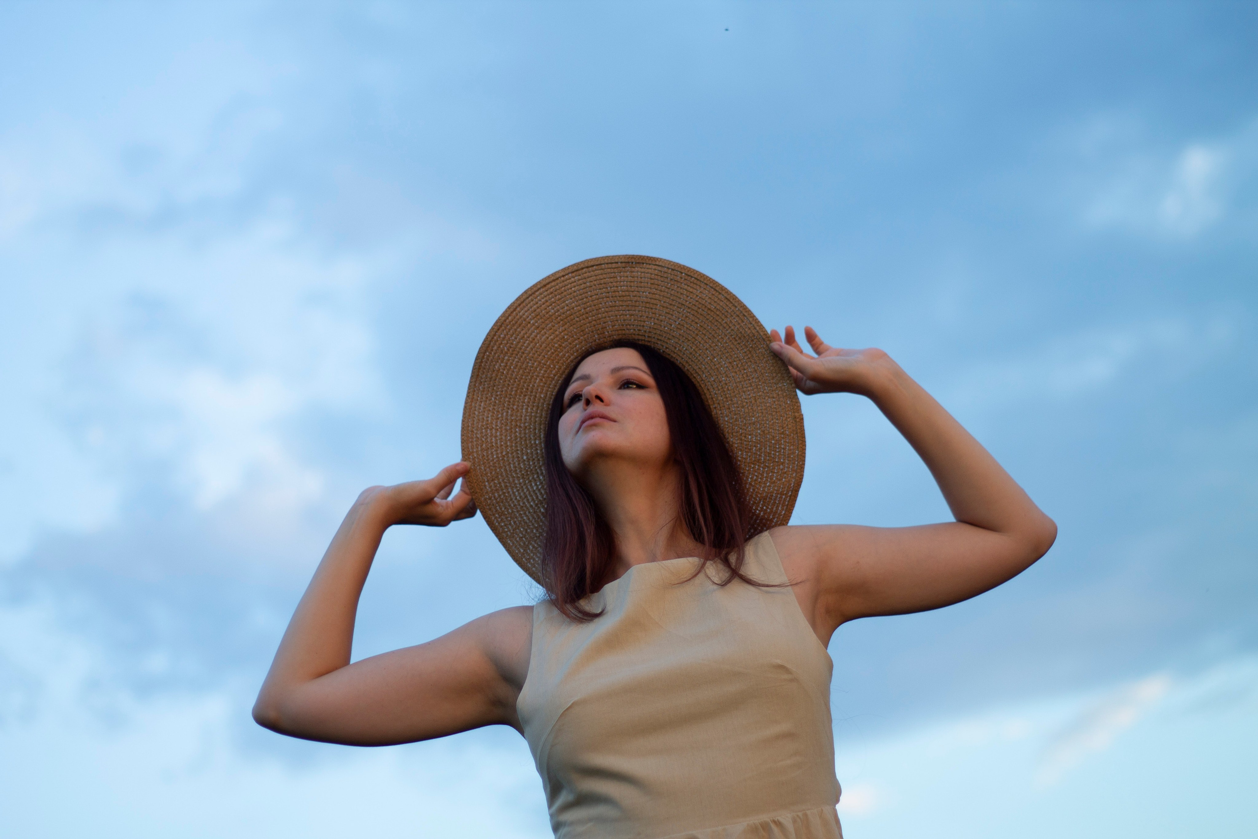 Эллодия в закатном солнце