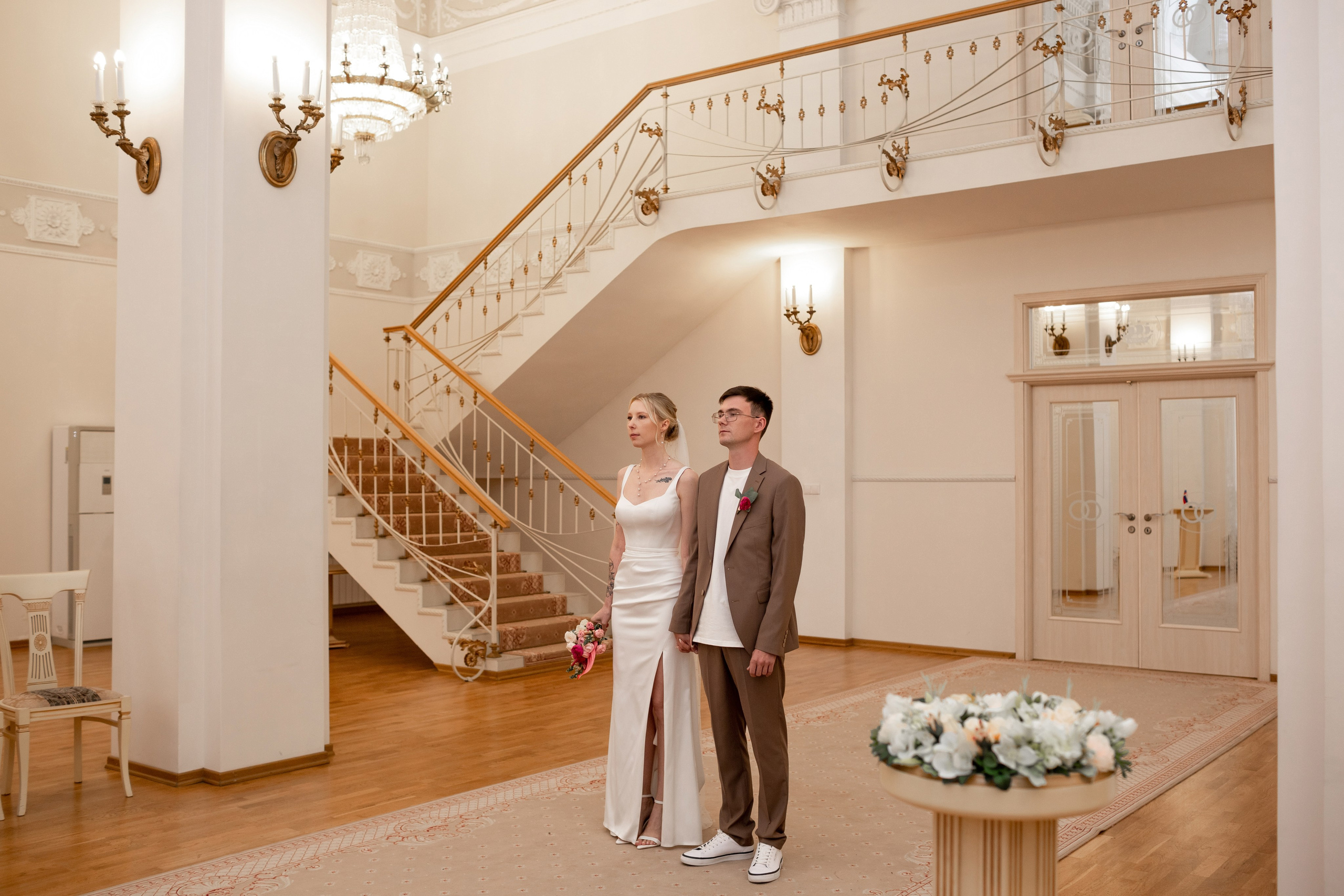 Свадебная фотосессия во дворцах Петербурга. Свадебный фотограф Кирилл Белый