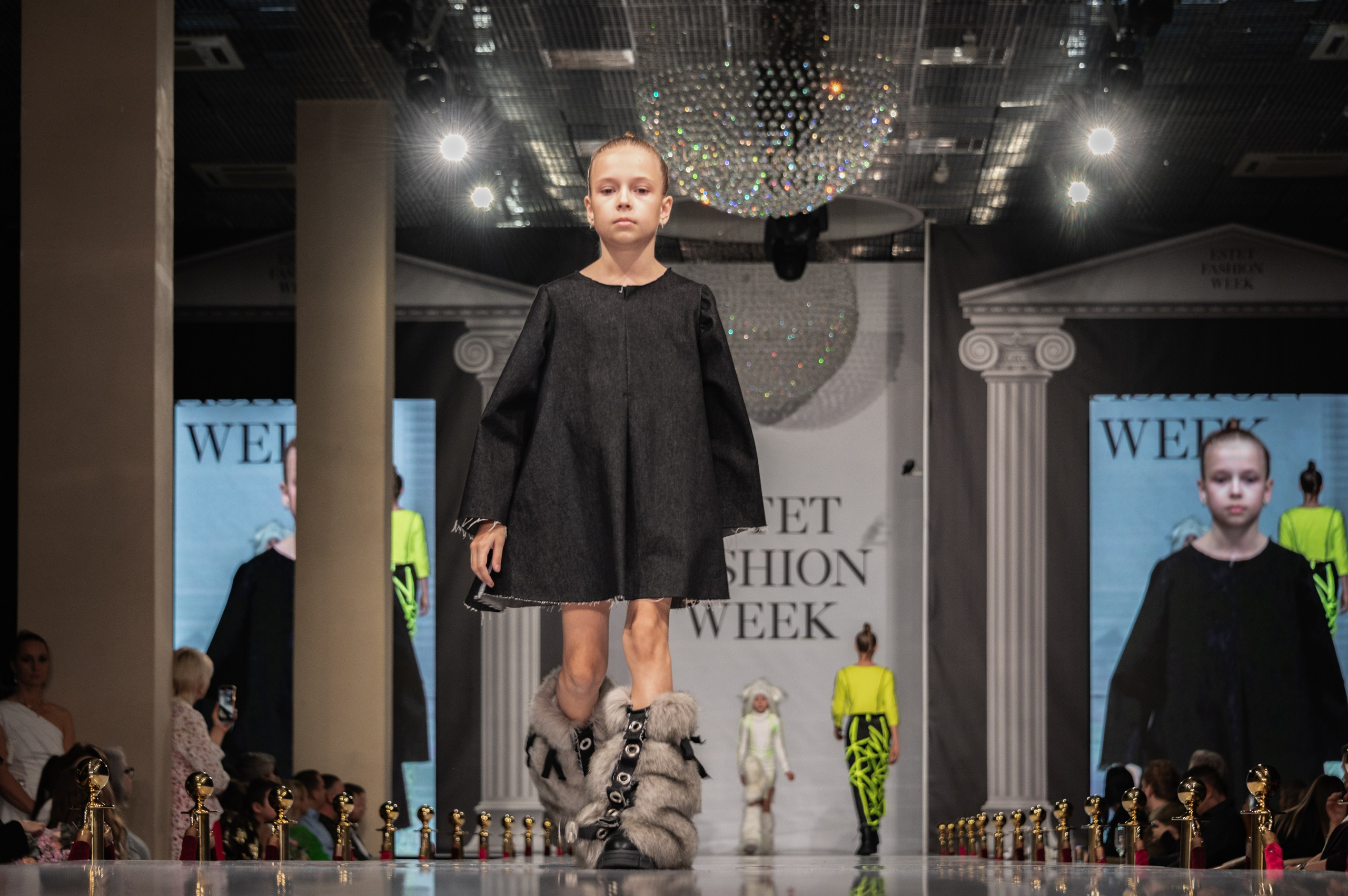 Estet Fashion Week-2023. Фотограф Роман Адлер