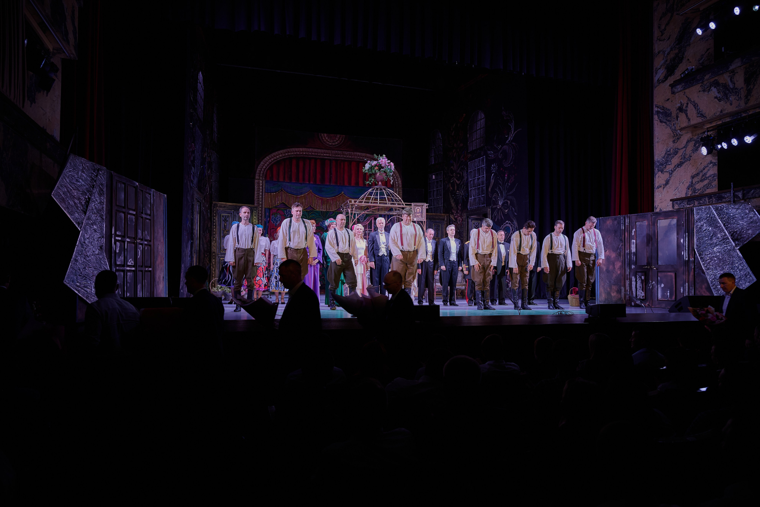 Спектакль «Товарищ». Фотограф Роман Адлер