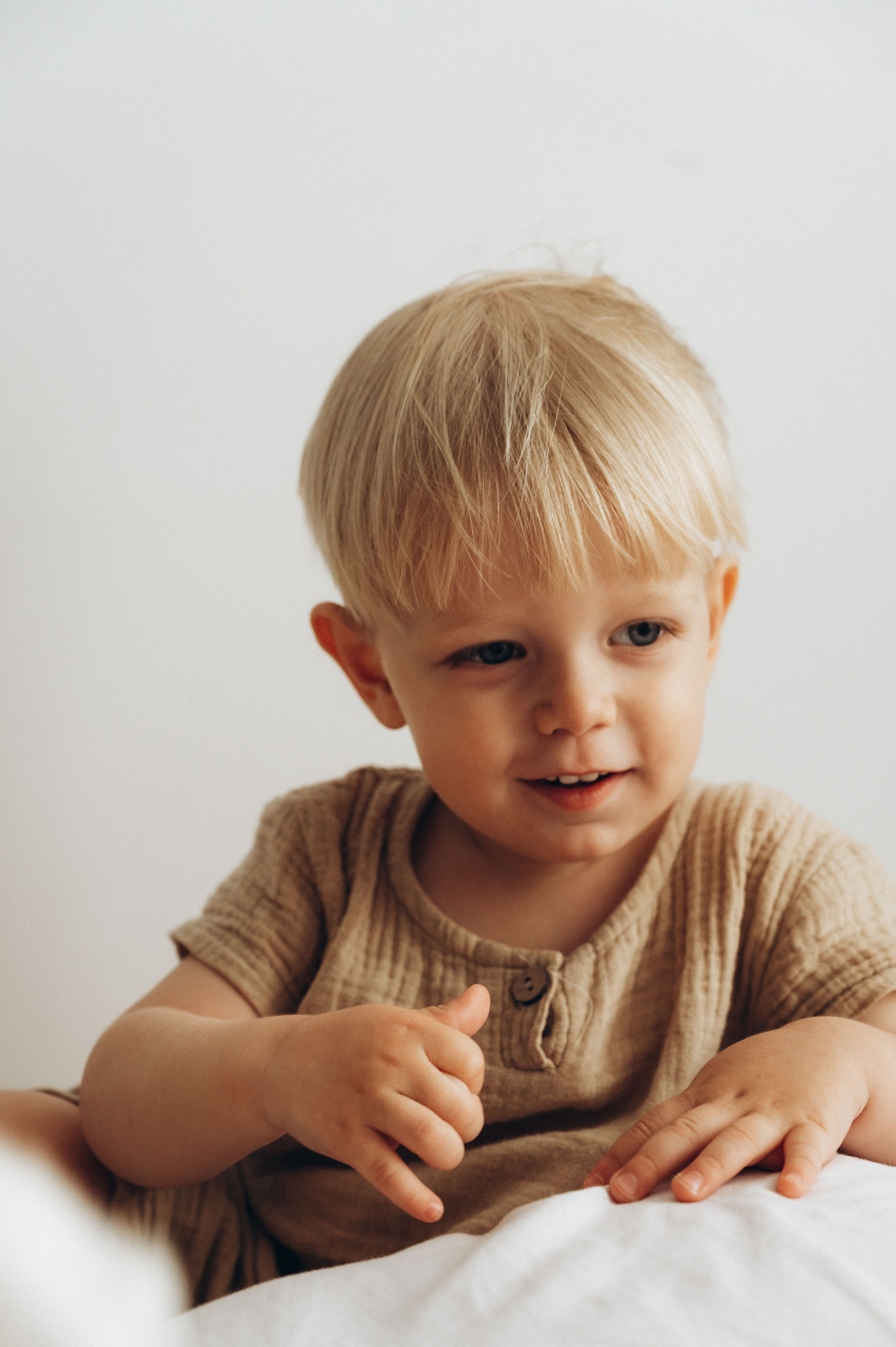 Ольга. Профессиональный фотограф беременности в СПБ. Стильные фотосессии беременности в стиле минимализм и классическая фотография