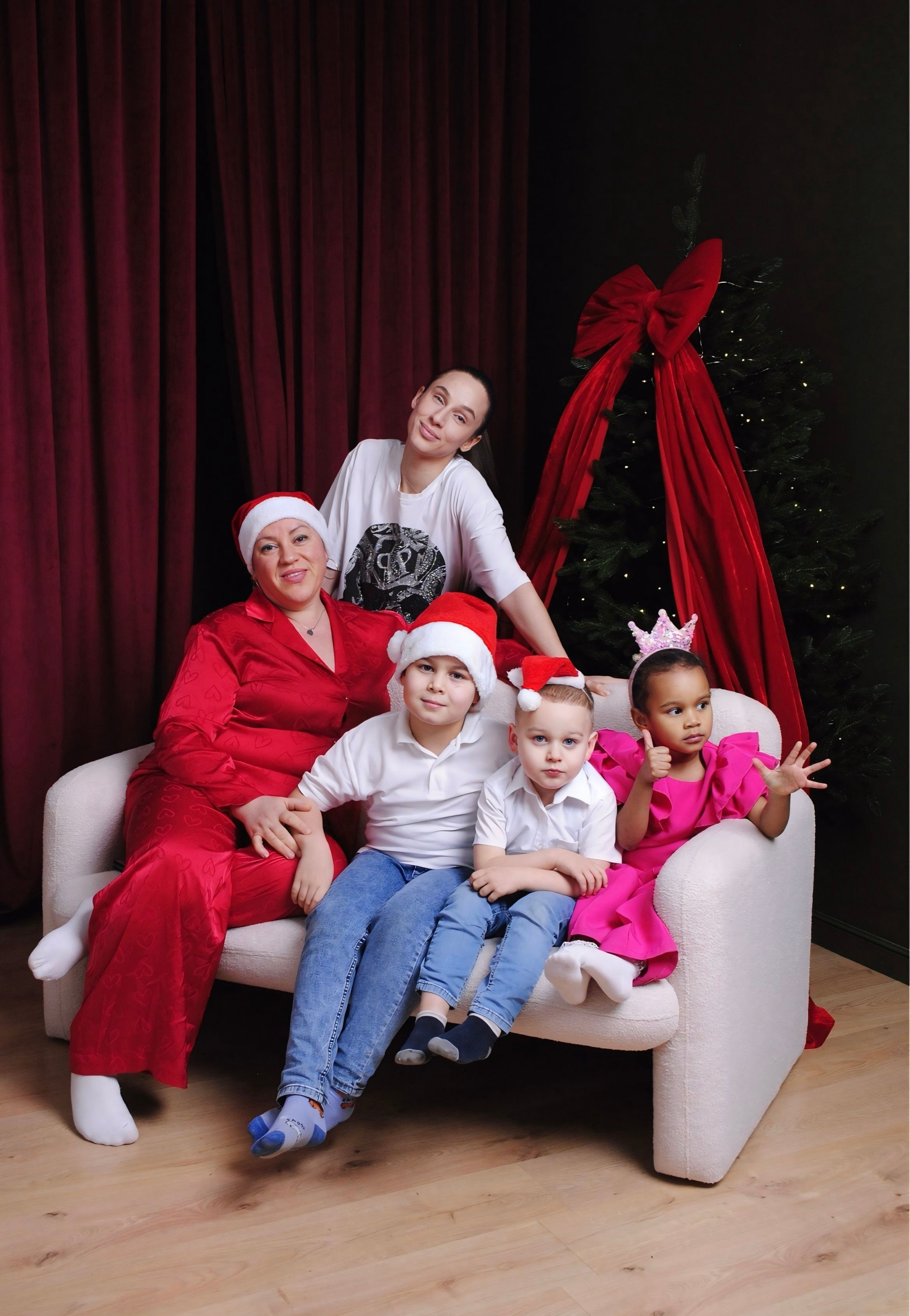 Ольга и семья. Фотограф Мария Мусаелян