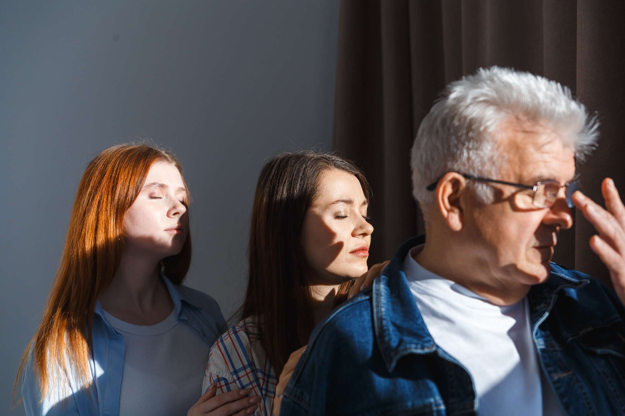 Рождественская встреча Синицыных в студии. Событийный фотограф Максим Бескоровайновнов