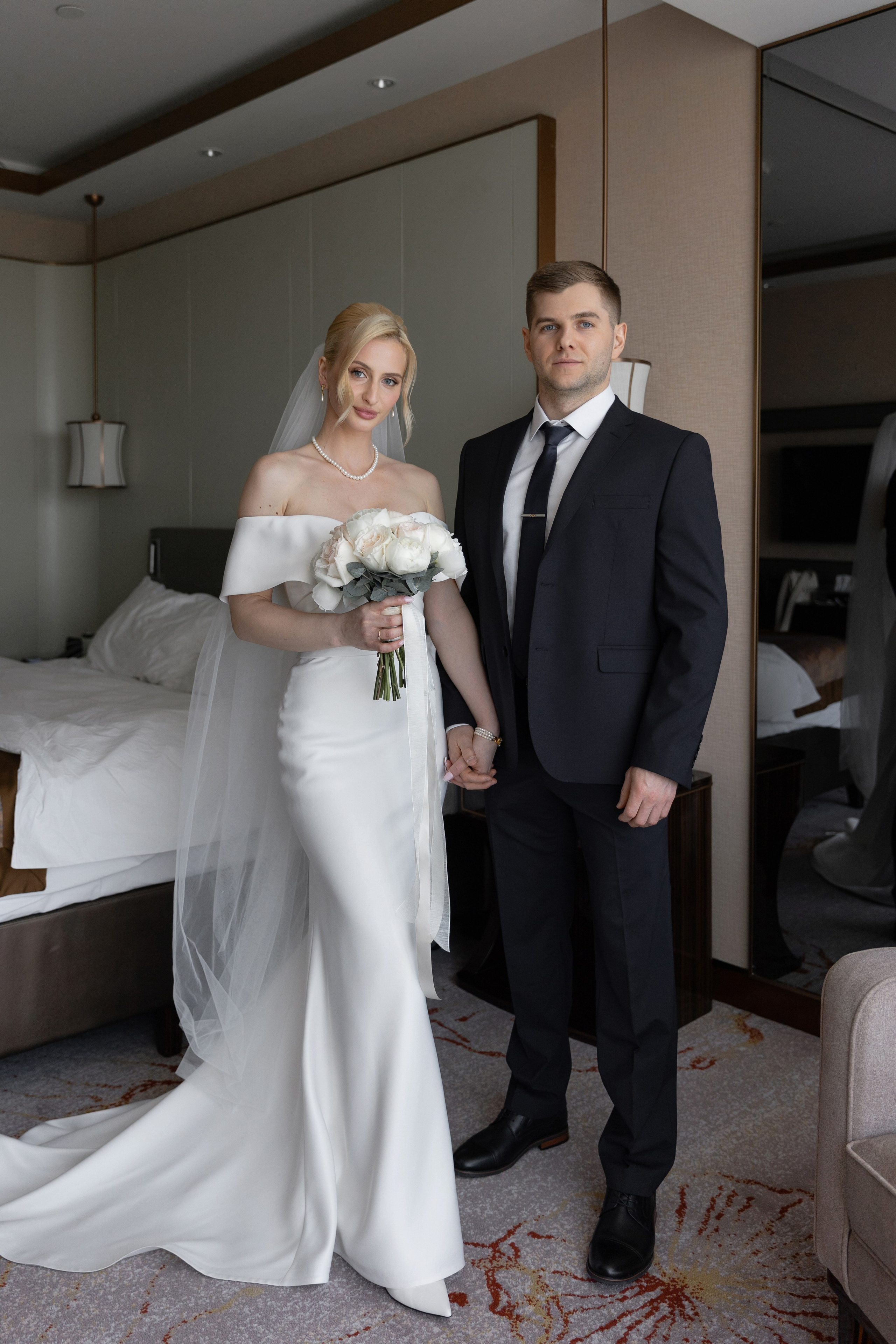 Свадебная фотосессия в Soluxe Hotel и роспись в Савеловском ЗАГСе. Свадебный фотограф в Москве Полина Лелетко