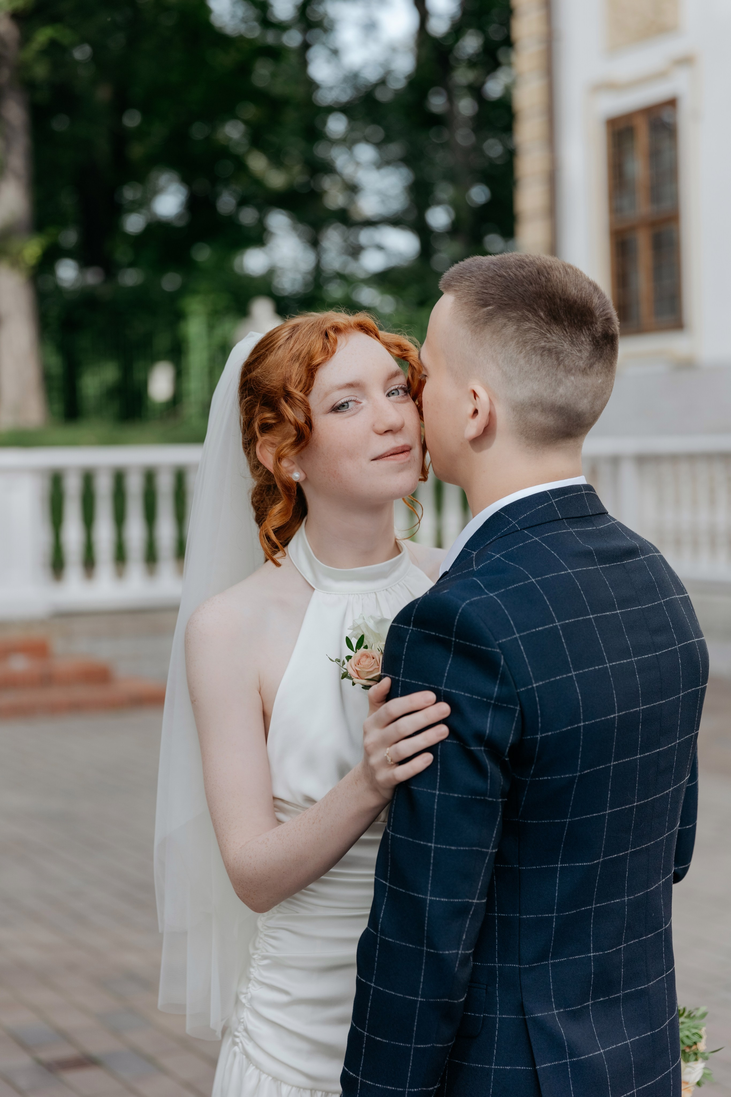 Кроме чувств, ничто не способно излечить душу, равно как ничто, кроме души, не способно излечить чувства. Свадебный фотограф в Санкт-Петербурге