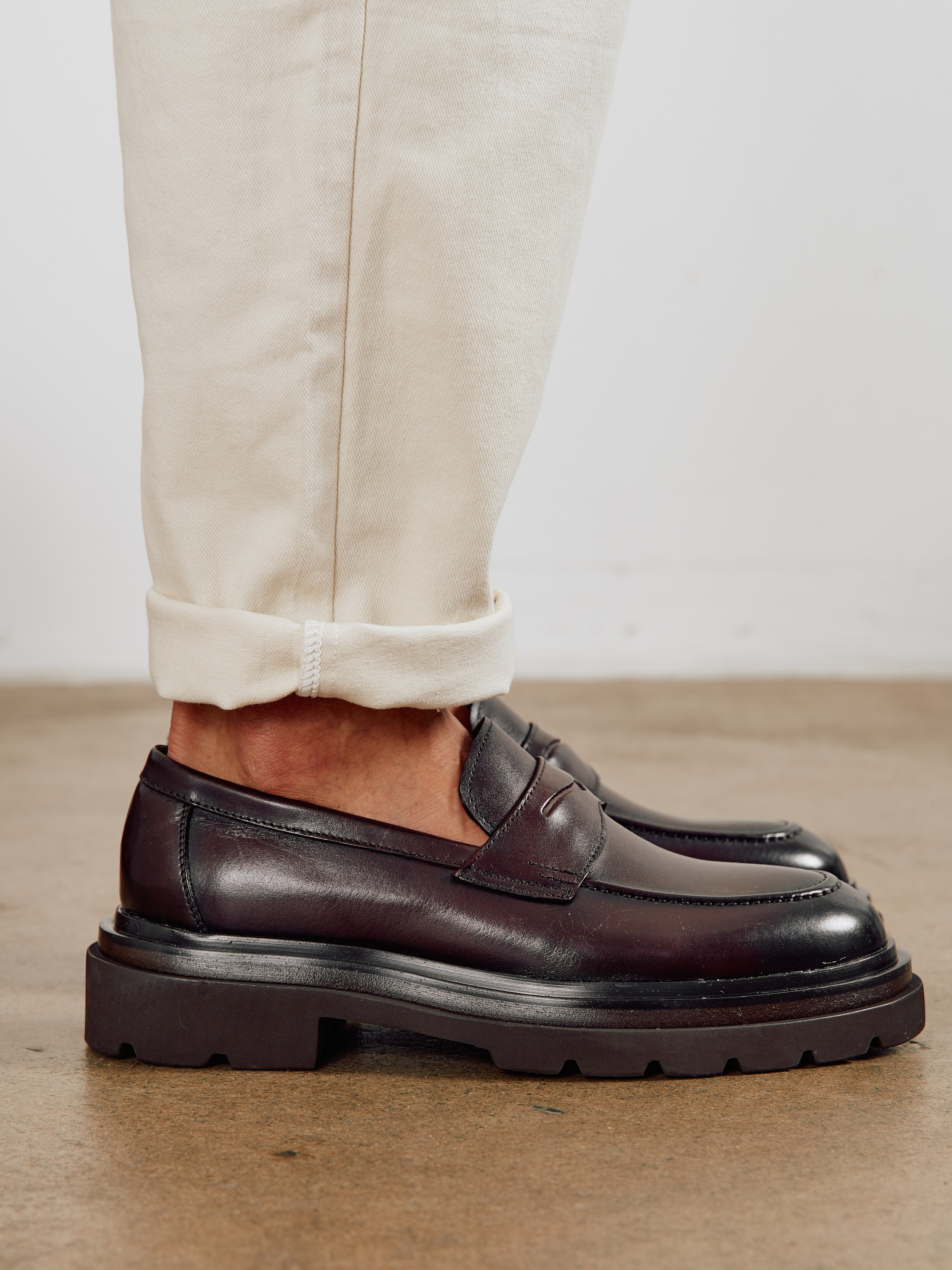 Обувь. Фотограф для маркетплейсов в Москве