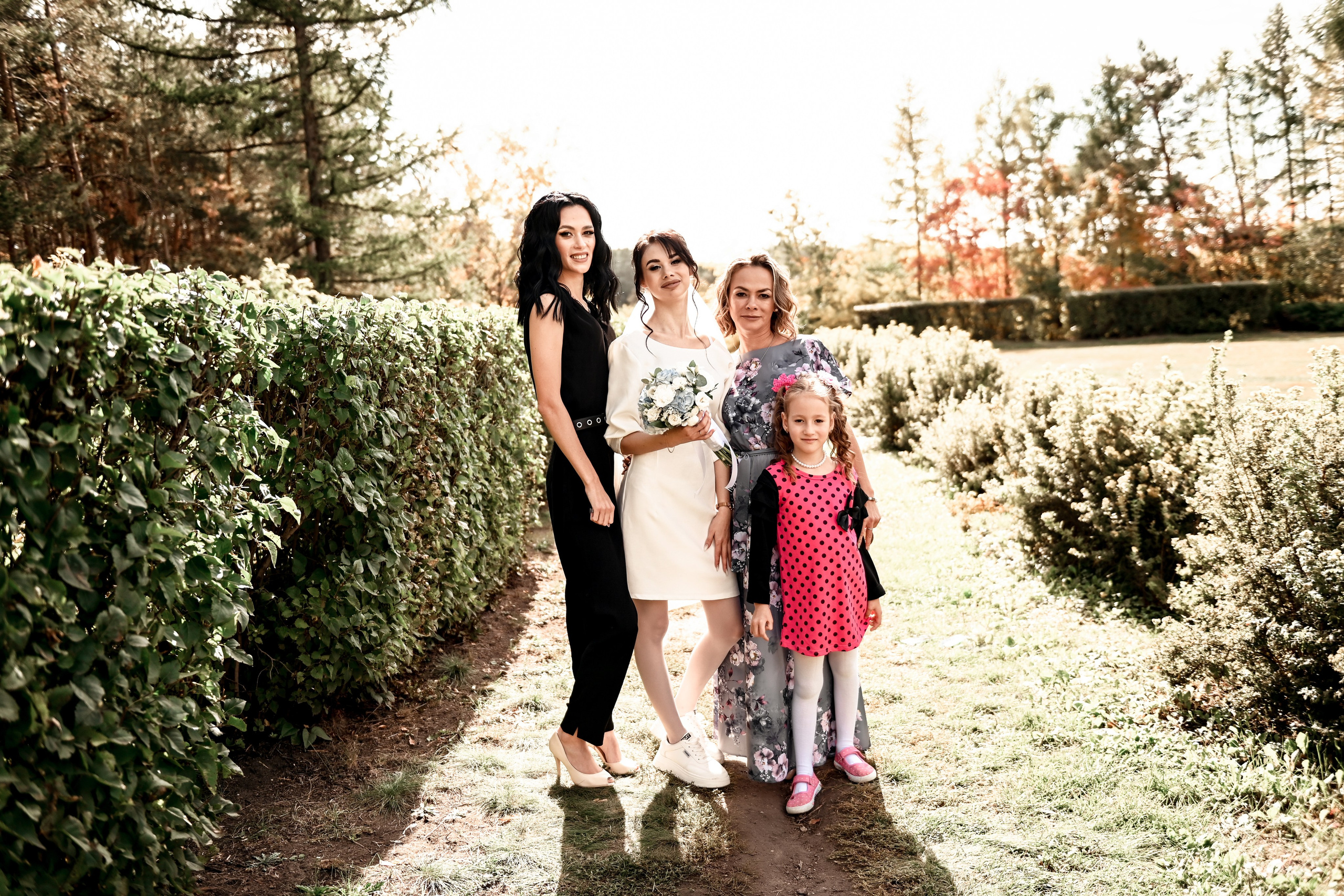 Небольшая часть фото со свадебной съемки Алексея и Даши. Свадебный, семейный, детский, контент фотограф в Омске Максим Ильин