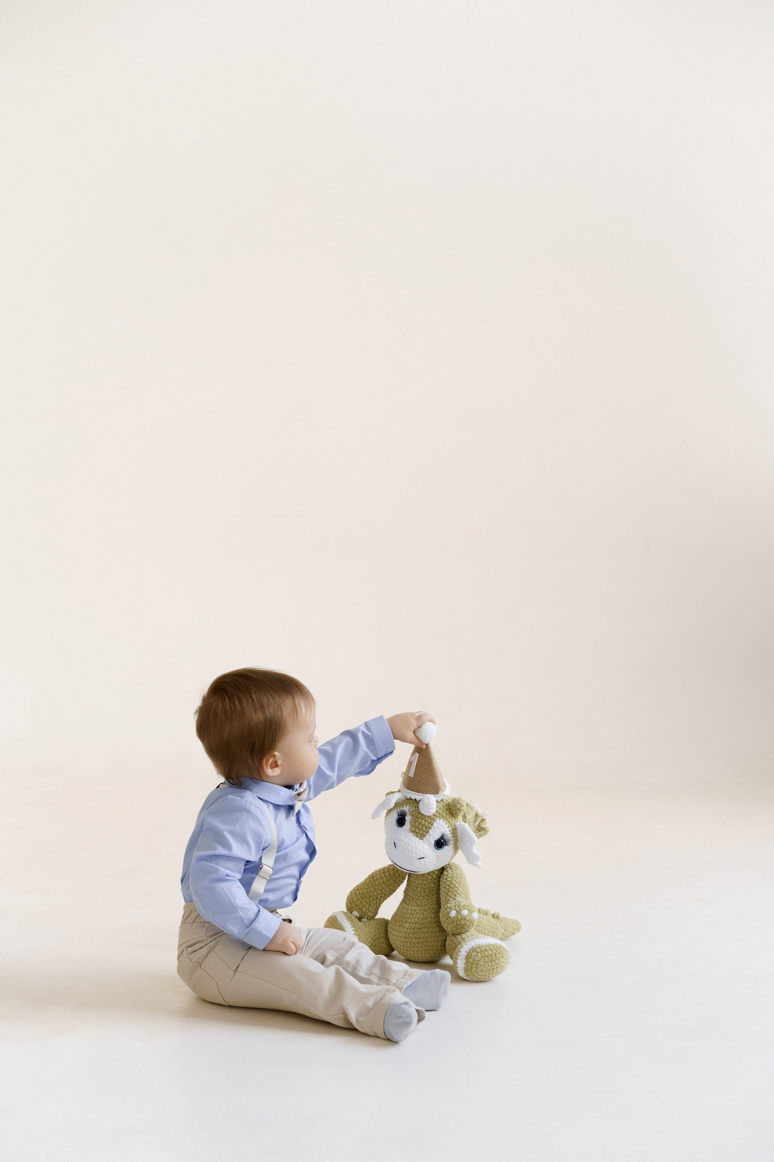 Первый годик. Моменты и истории о вас настоящих