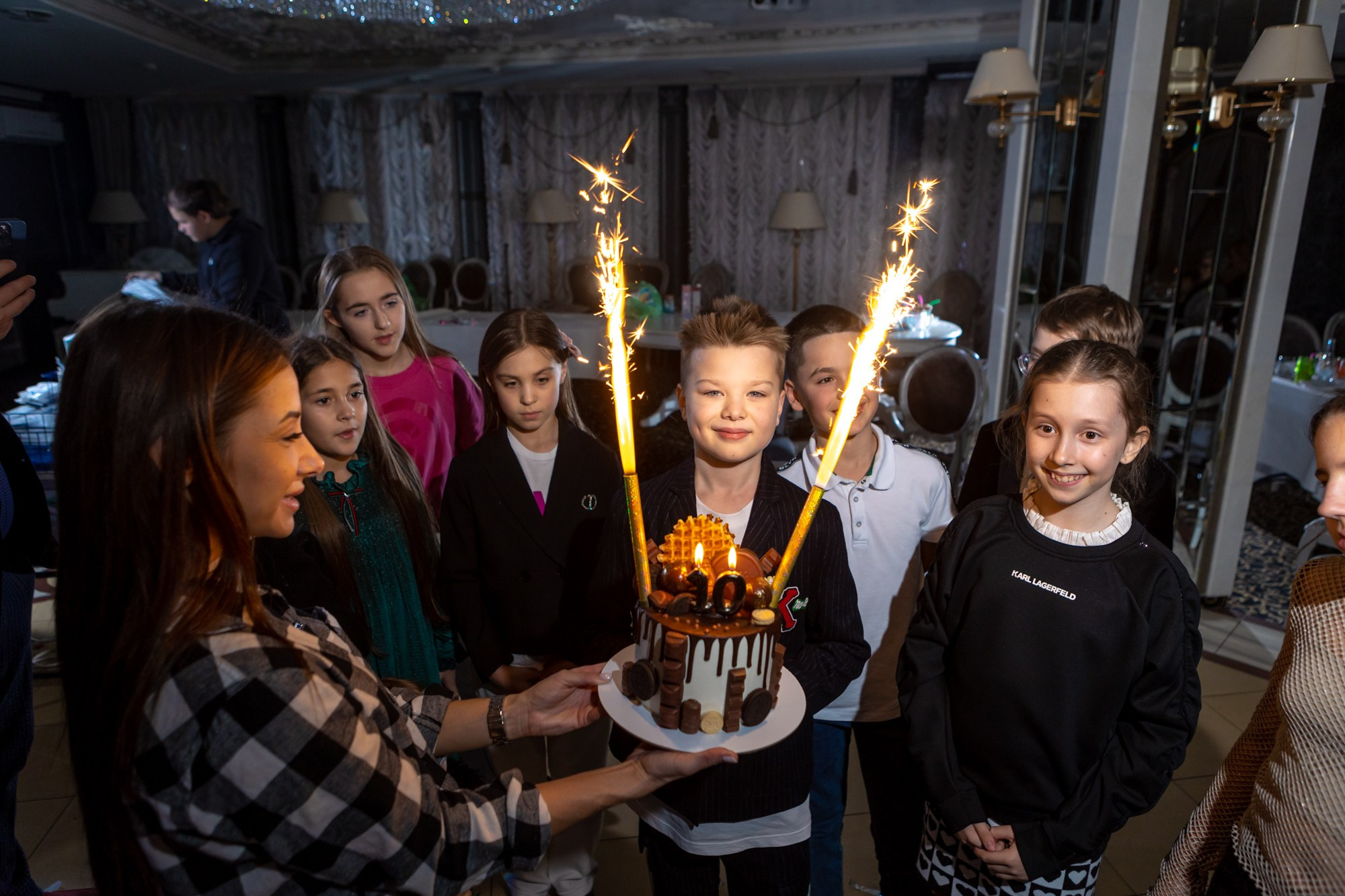 День Рождения в Moncher. Фотограф в Оренбурге. Профессиональный фотограф