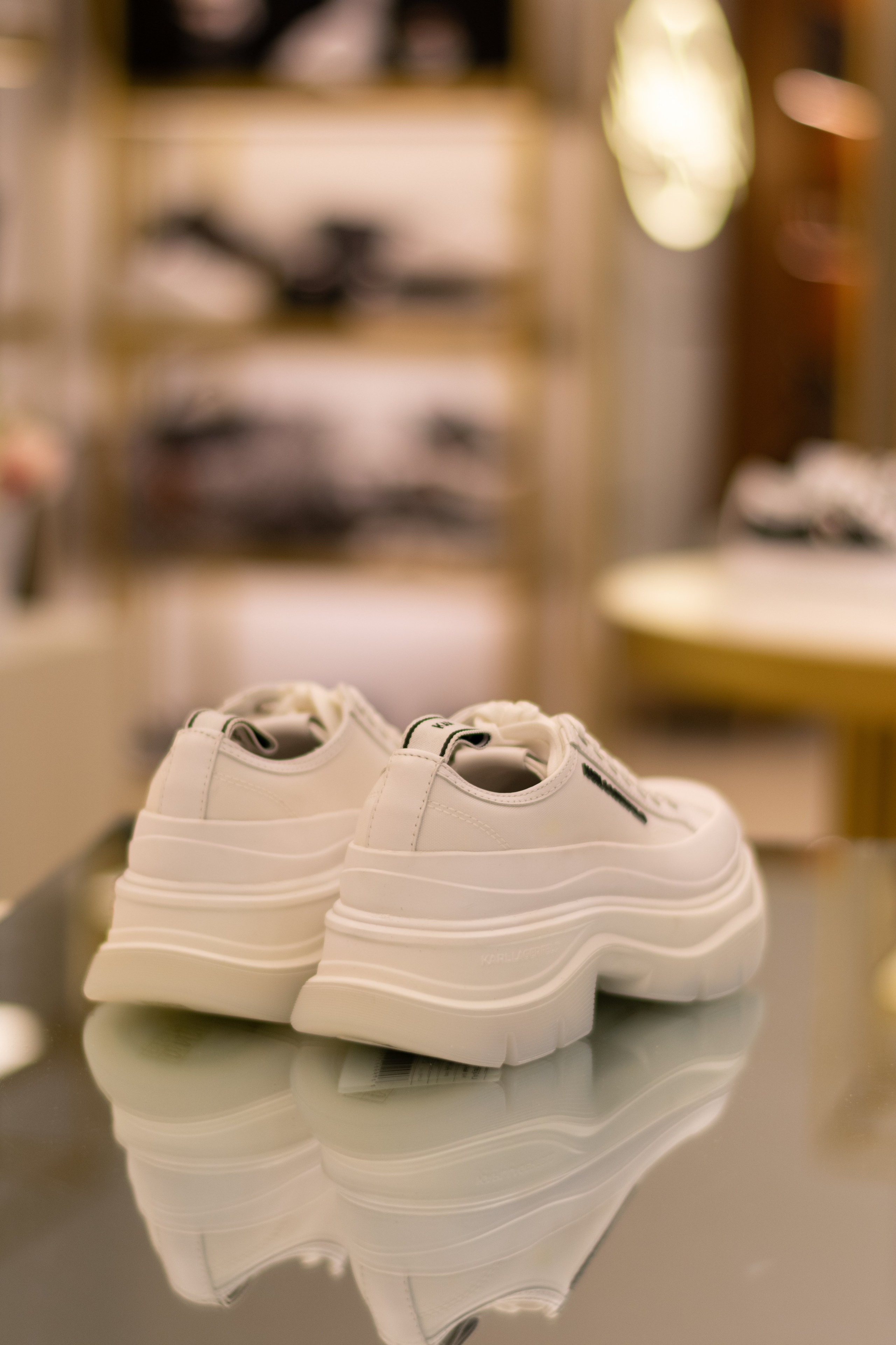 Для организаций. Предметная фотосессия для обувного магазина Capsula. Фотограф/видеограф Богдан Голованов