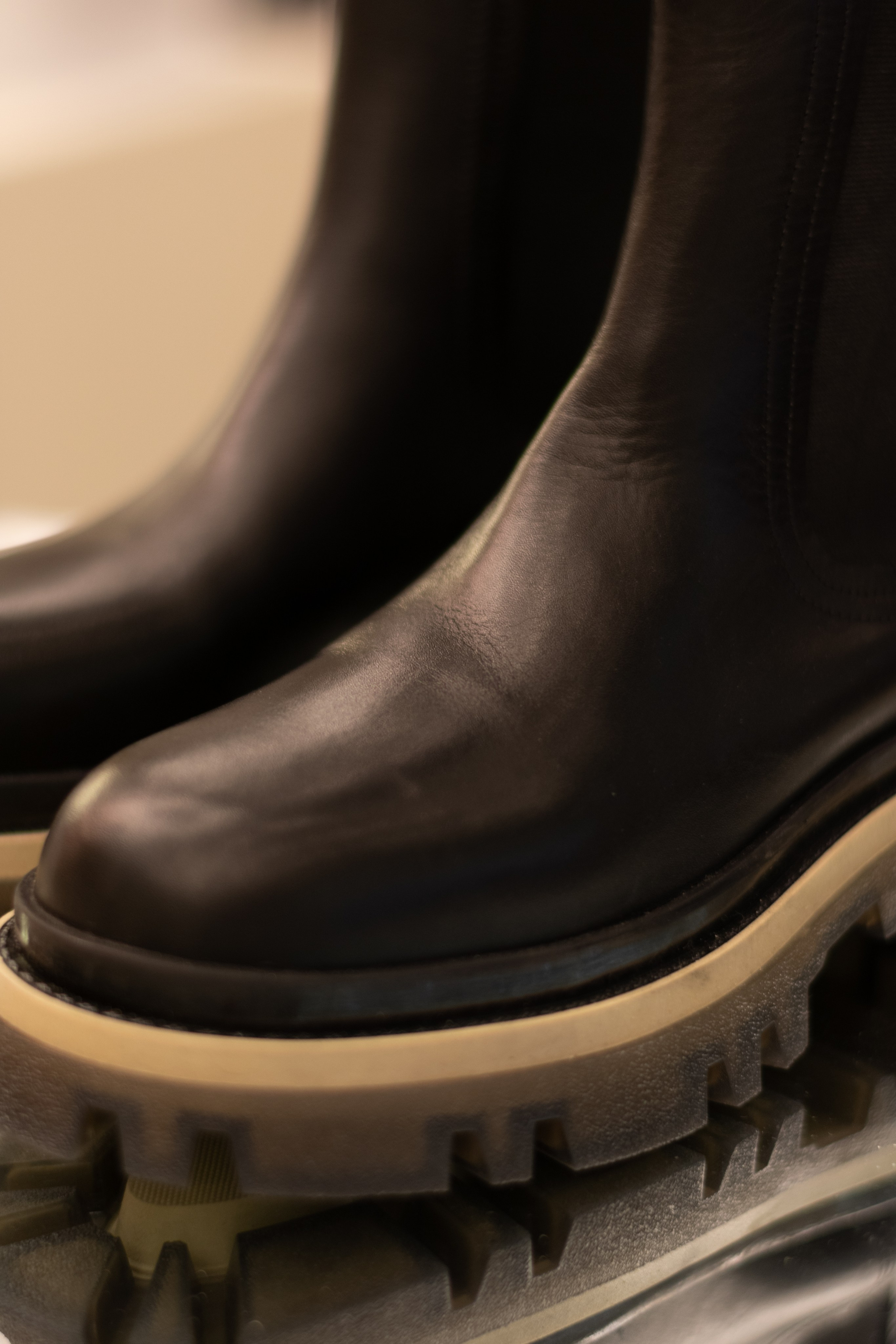 Для организаций. Предметная фотосессия для обувного магазина Capsula. Фотограф/видеограф Богдан Голованов